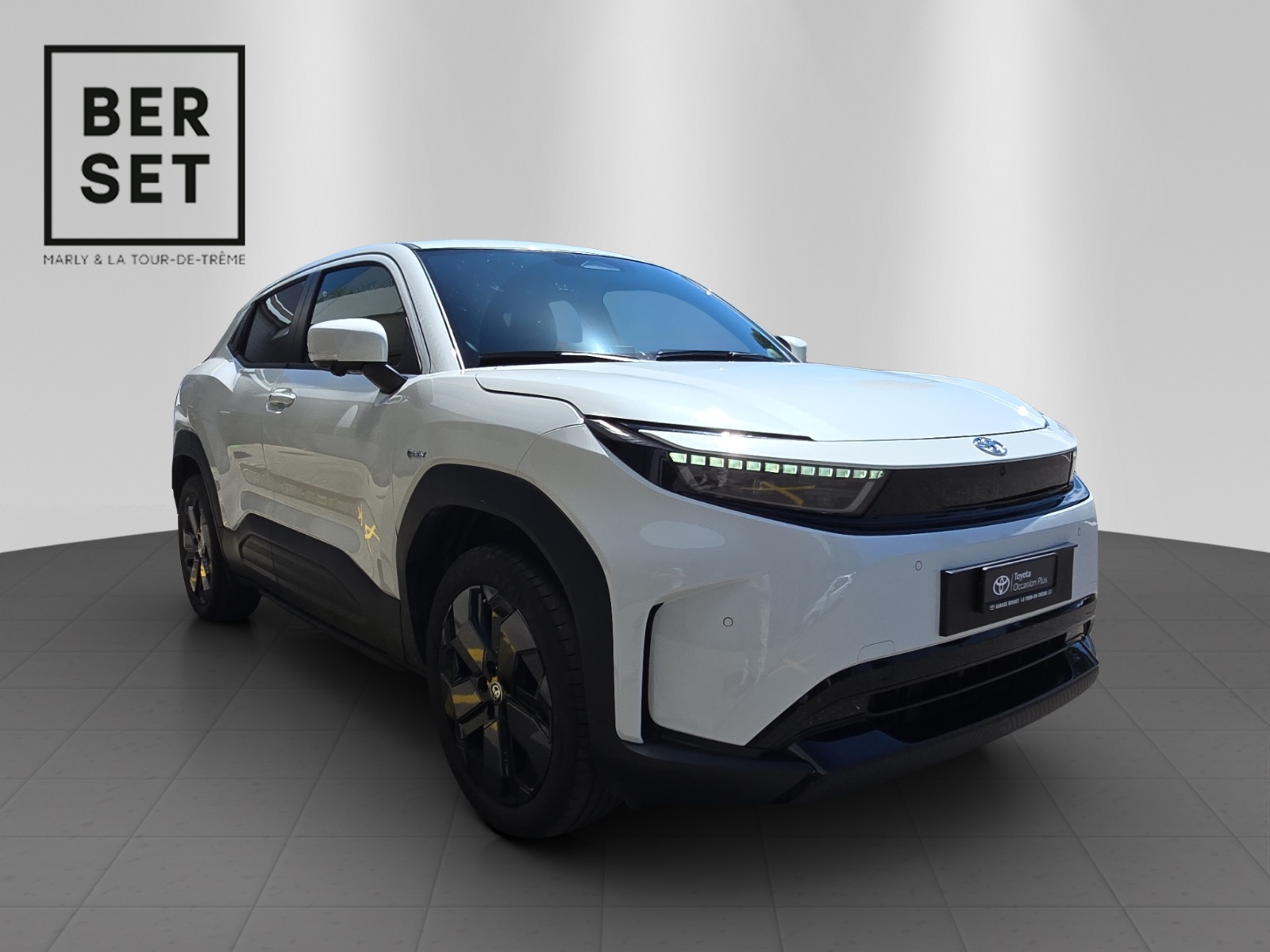 TOYOTA Urban Cruiser Premium AWD-image-6