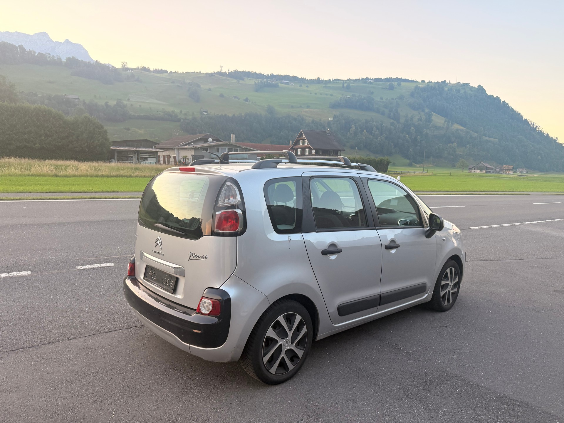 CITROEN C3 Picasso 1.6 HDi Séduction-image-6