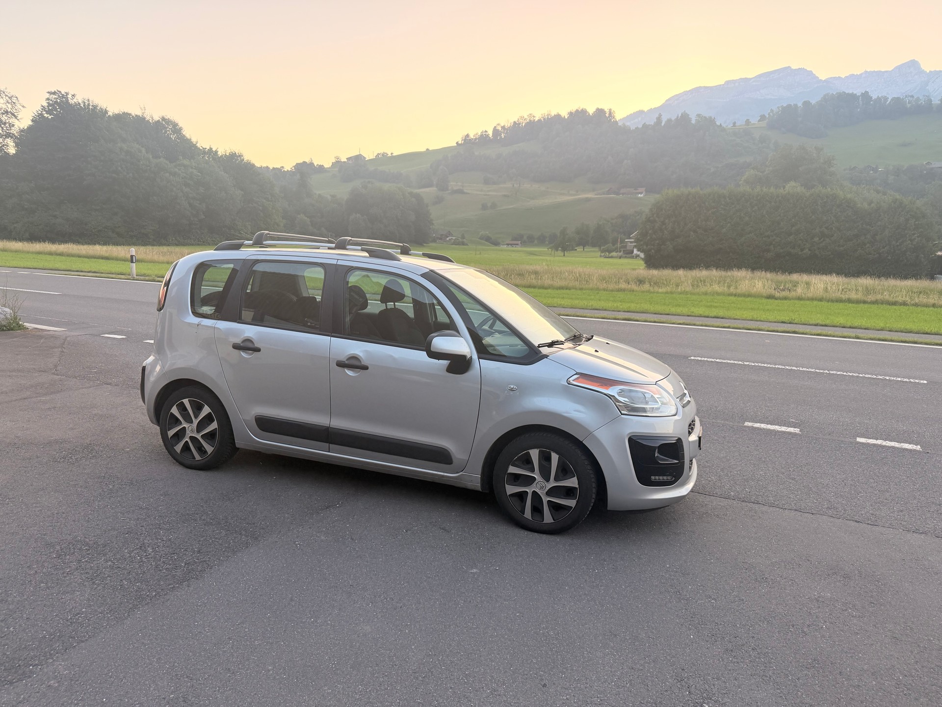 CITROEN C3 Picasso 1.6 HDi Séduction-image-10