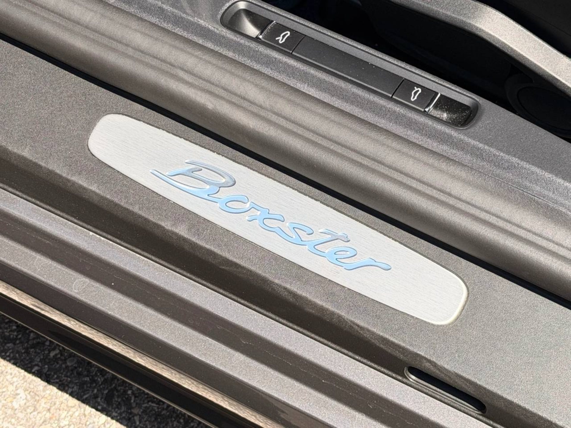 PORSCHE 718 Boxster-image-30