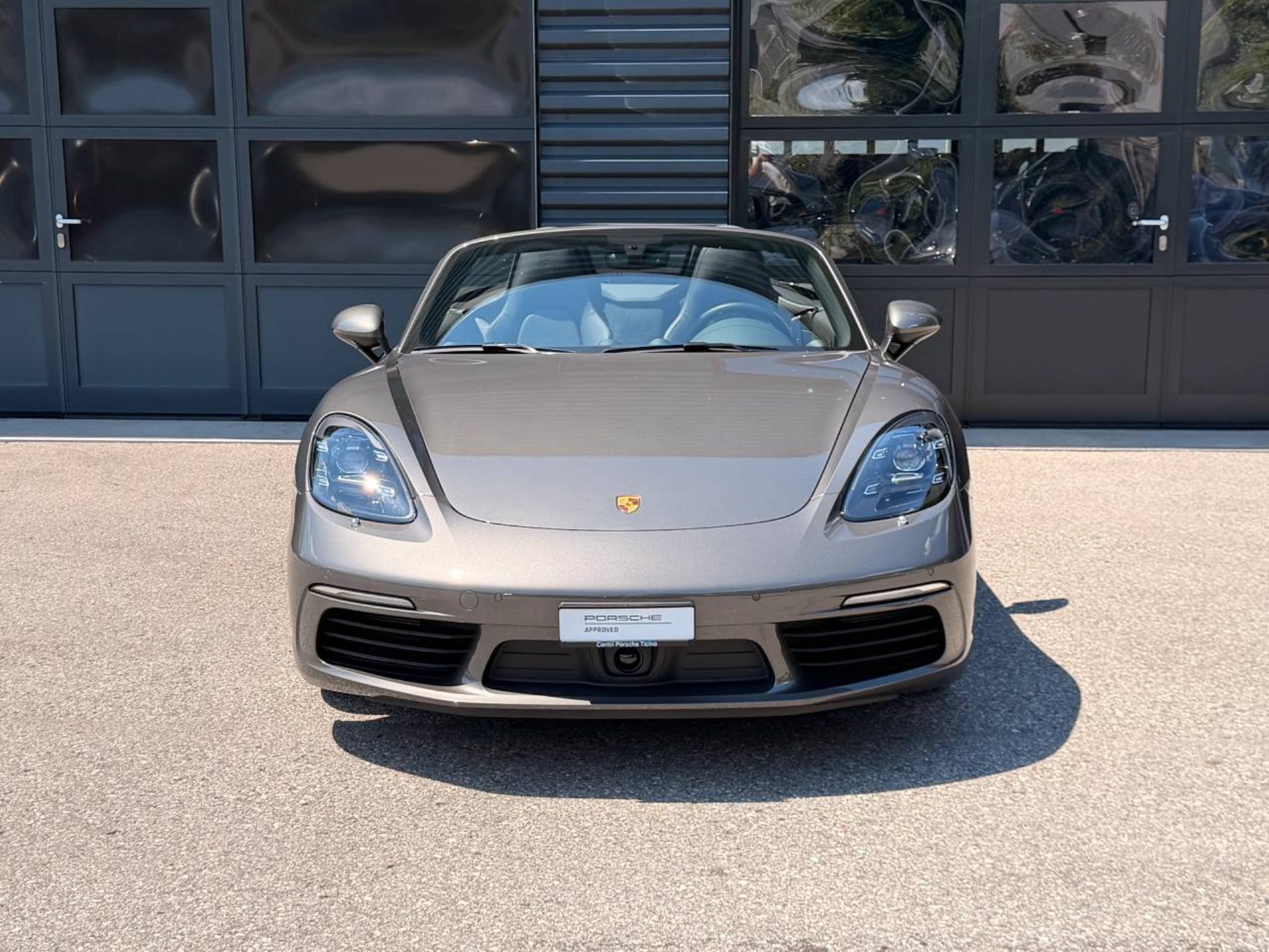 PORSCHE 718 Boxster-image-9