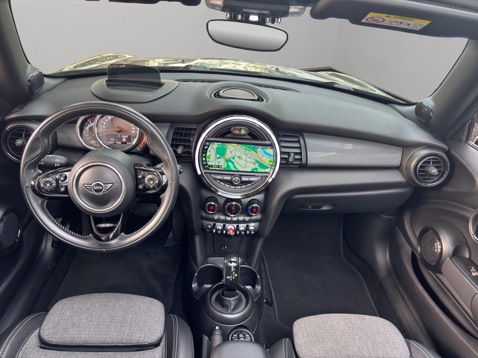 MINI Cabrio F57 1.5i Cooper-image-6