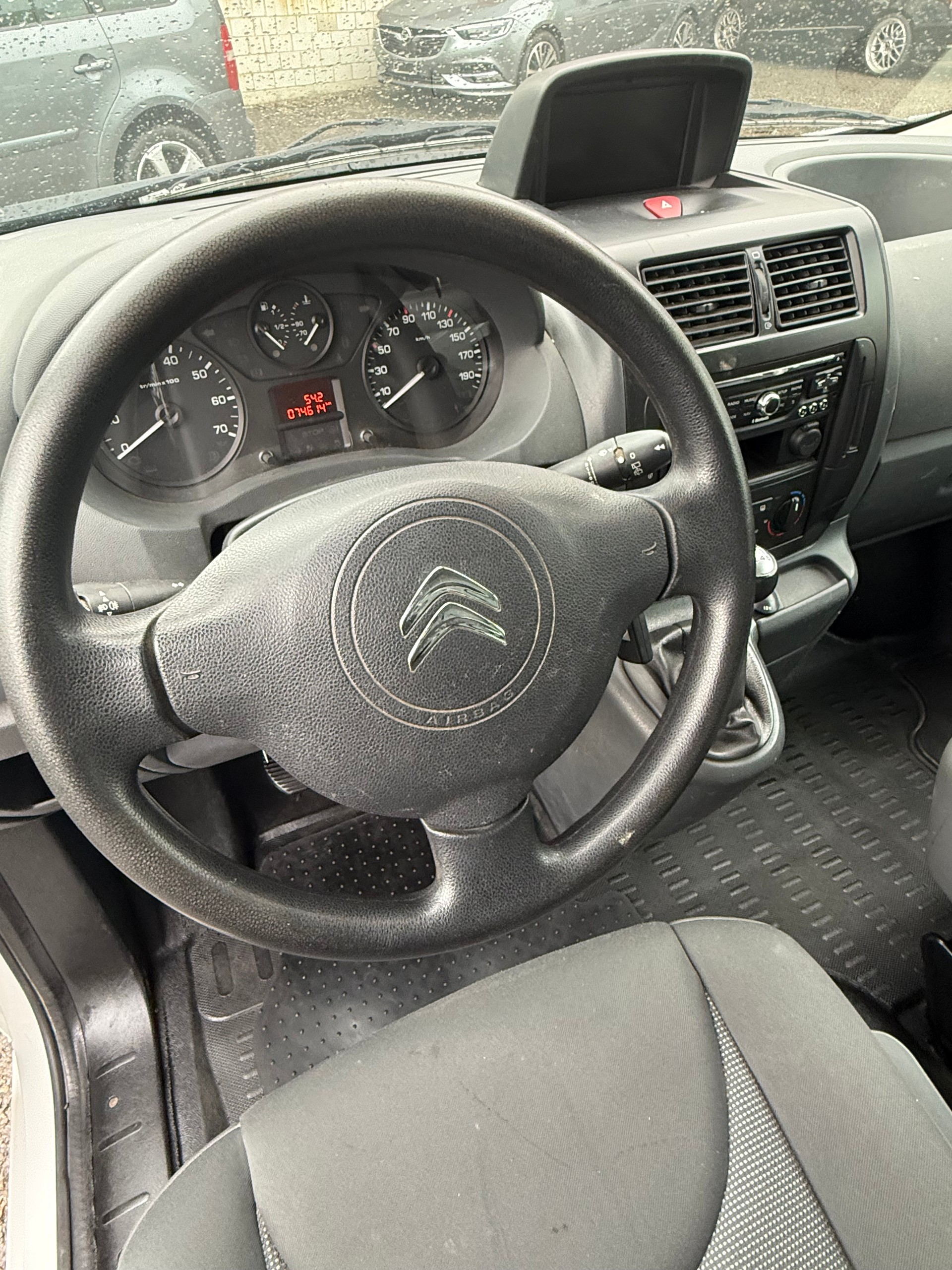 CITROEN Jumpy 2.0 HDi 12 L2H1-image-2
