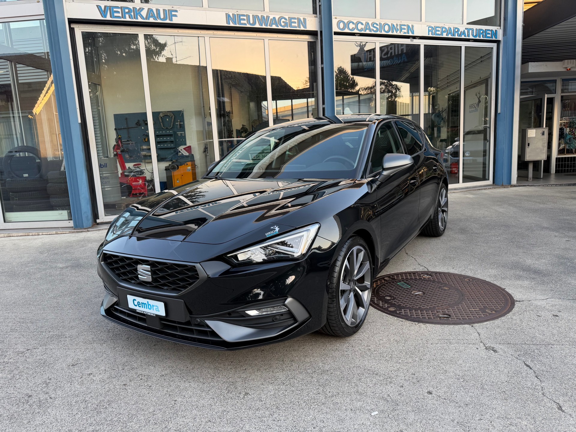 SEAT Leon 1.5 eTSI mHEV DSG FR-image-5