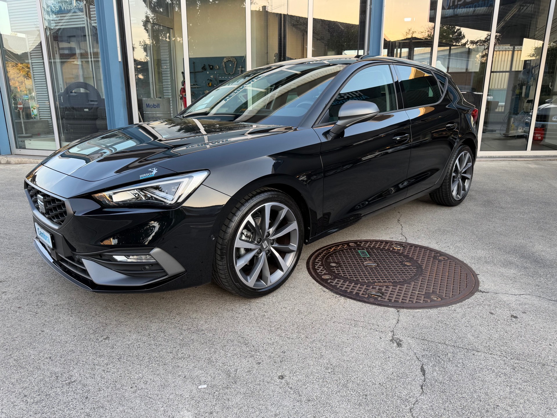 SEAT Leon 1.5 eTSI mHEV DSG FR-image-4