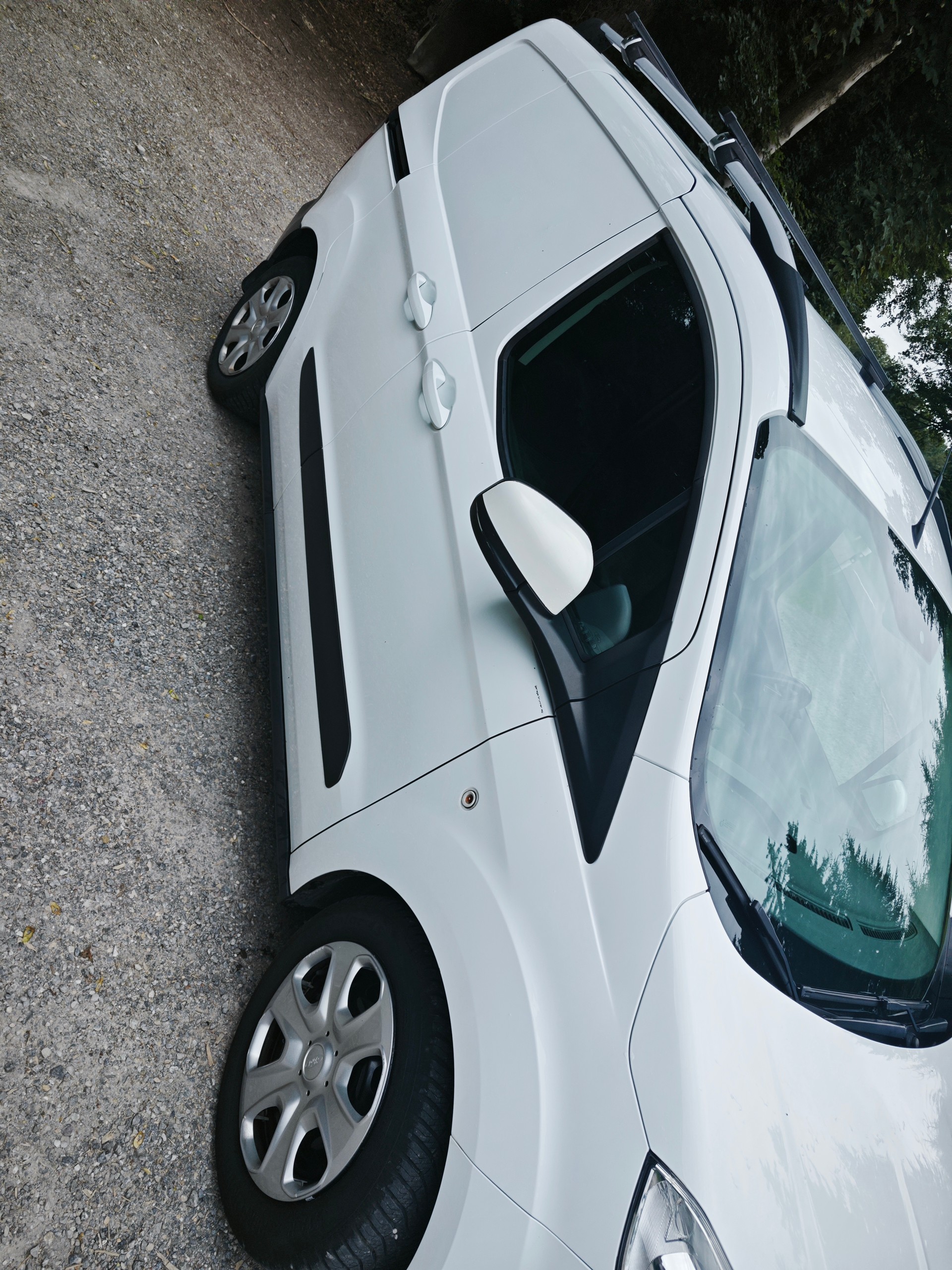 FORD 1.0 EcoB Trend-image-1