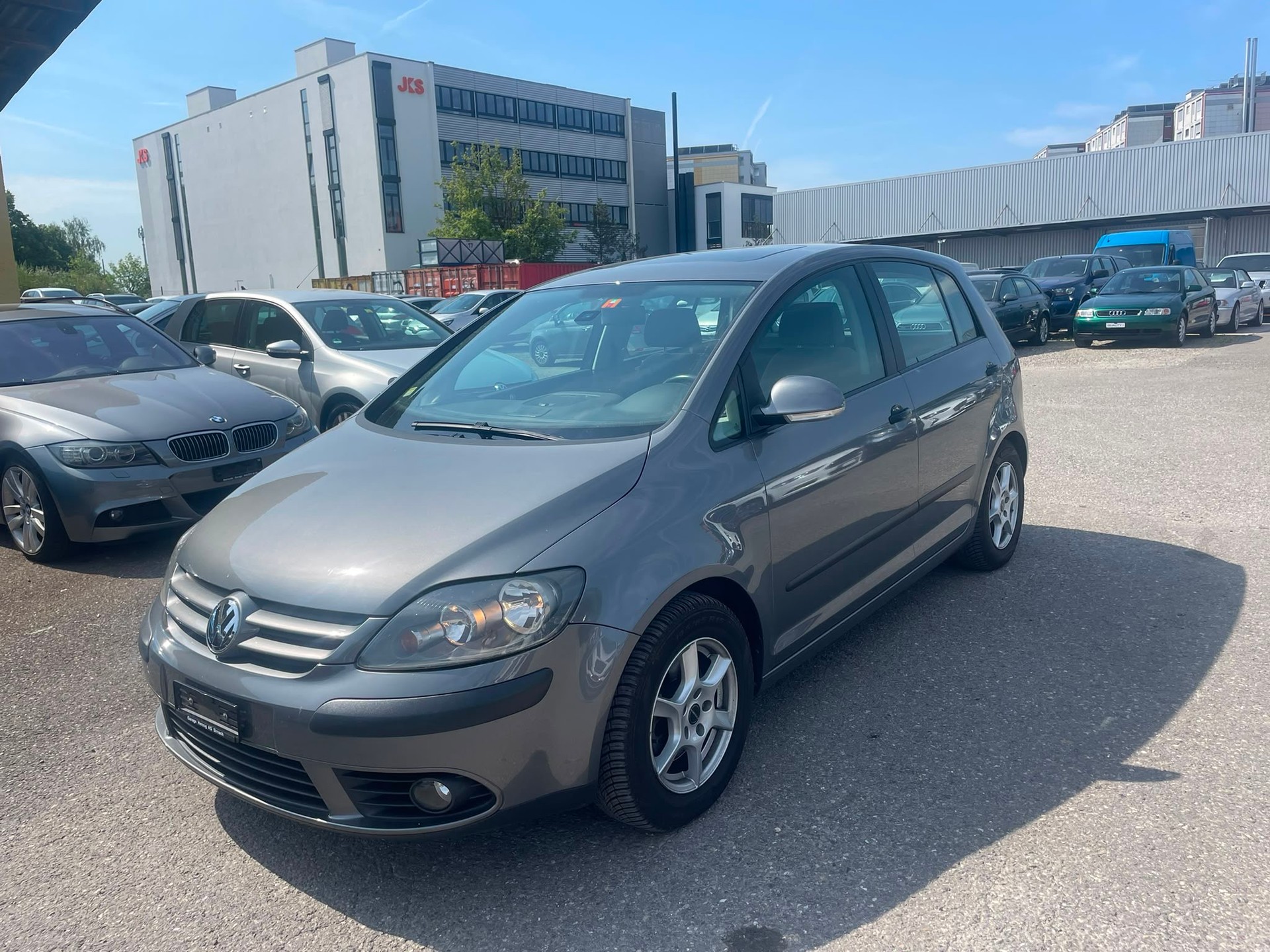 VW Golf Plus 2.0 FSI Comfortline Automat-image-0