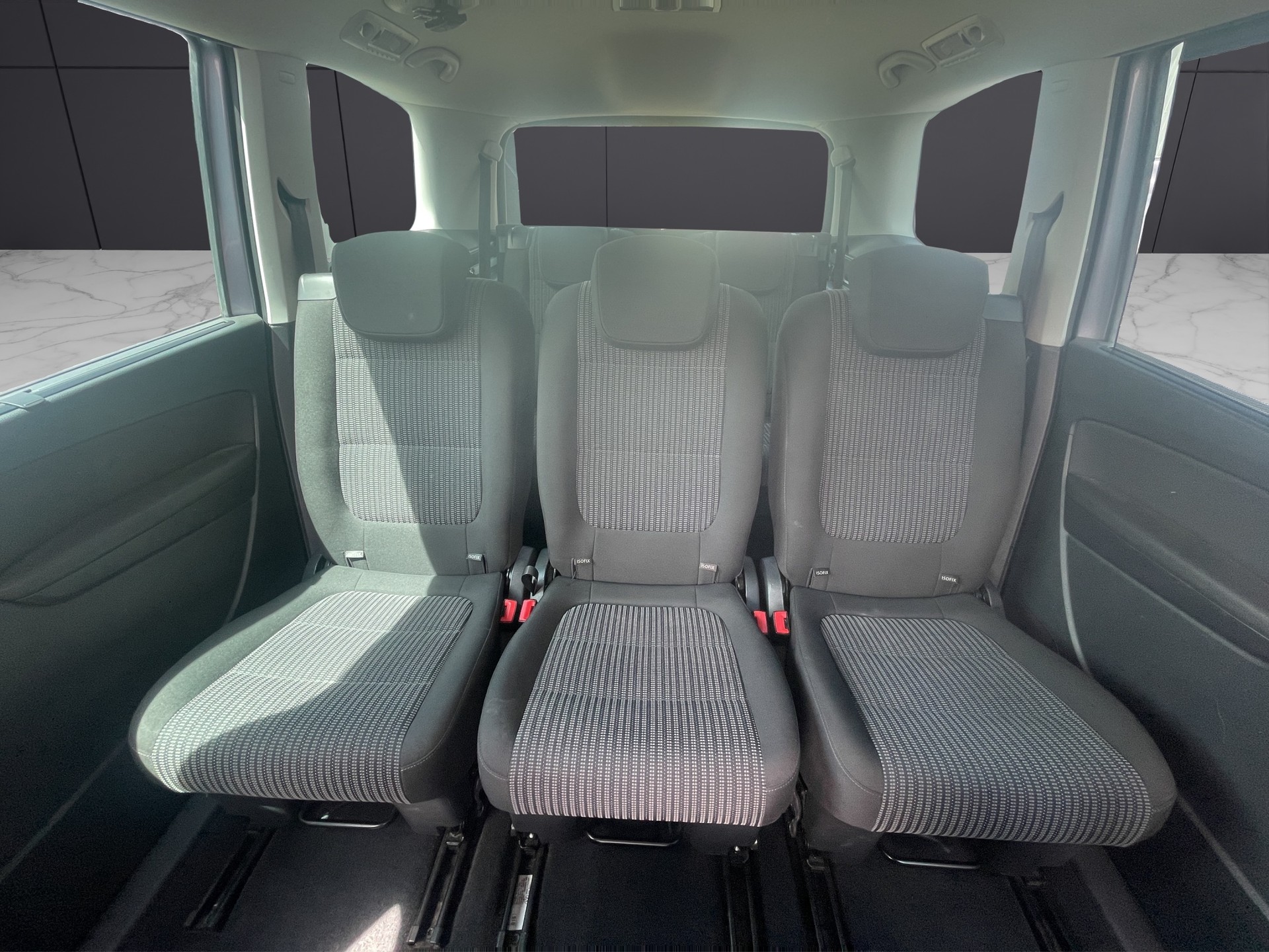 SEAT Alhambra 2.0 TDI 7 Plätzer-image-11