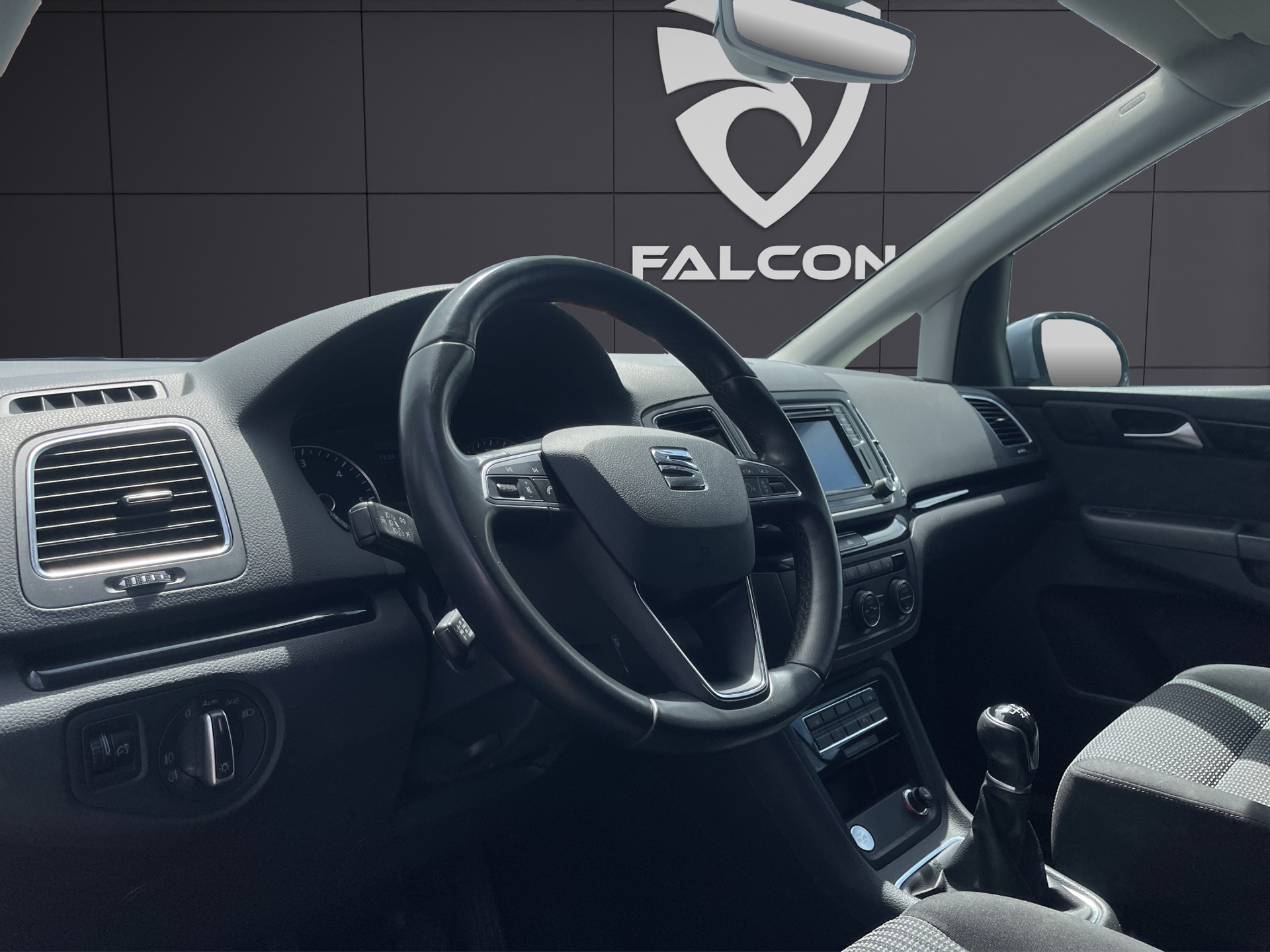 SEAT Alhambra 2.0 TDI 7 Plätzer-image-16