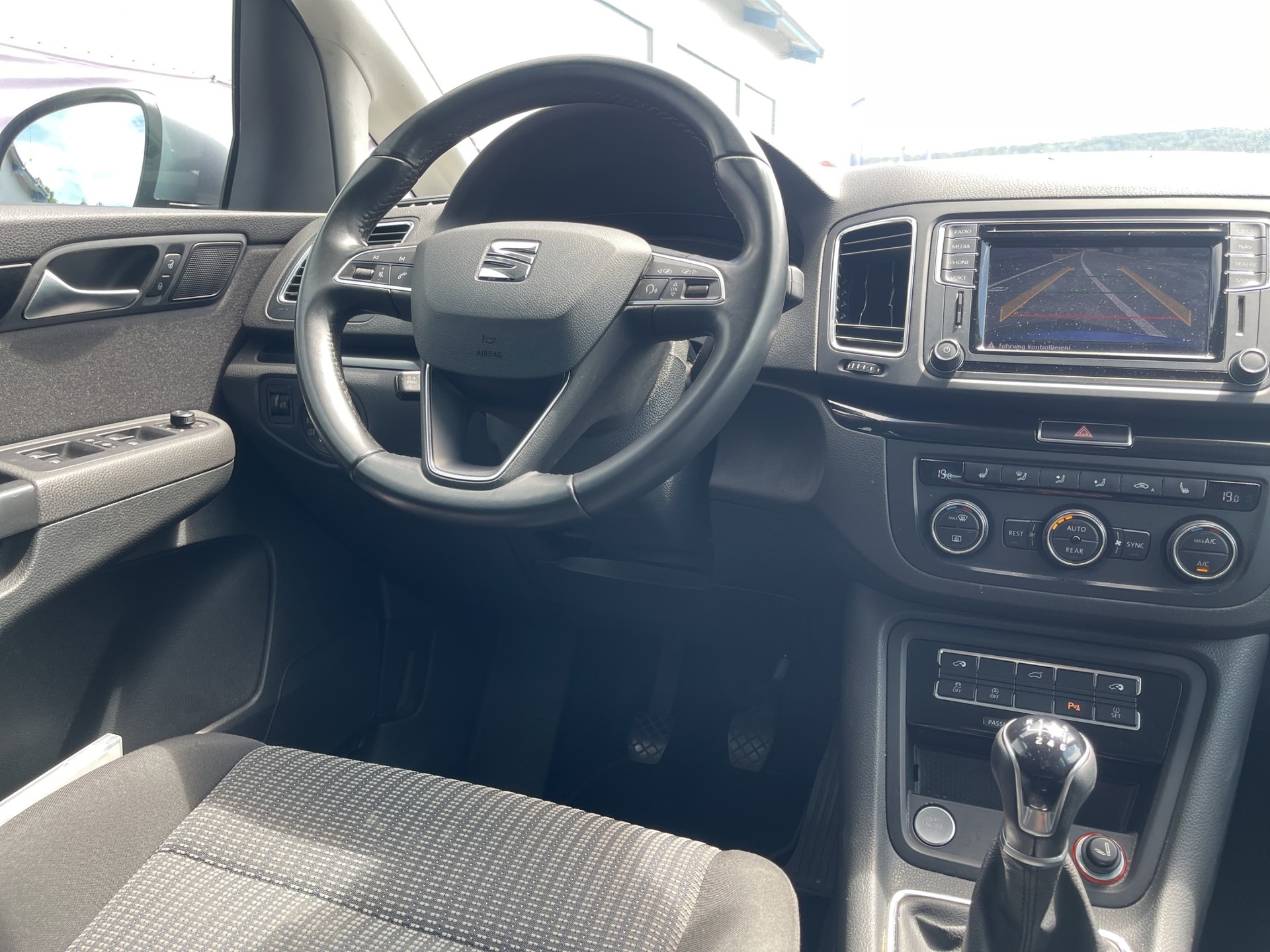 SEAT Alhambra 2.0 TDI 7 Plätzer-image-25