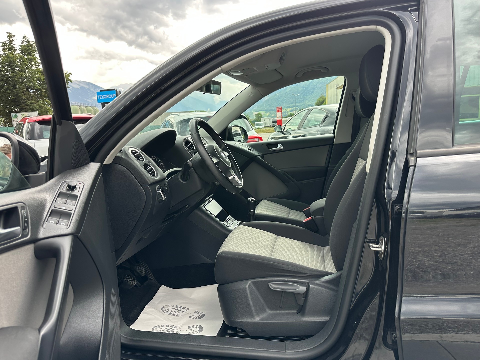 VW Tiguan 1.4 TSI BlueMotion Trend&Fun 4x2-image-8