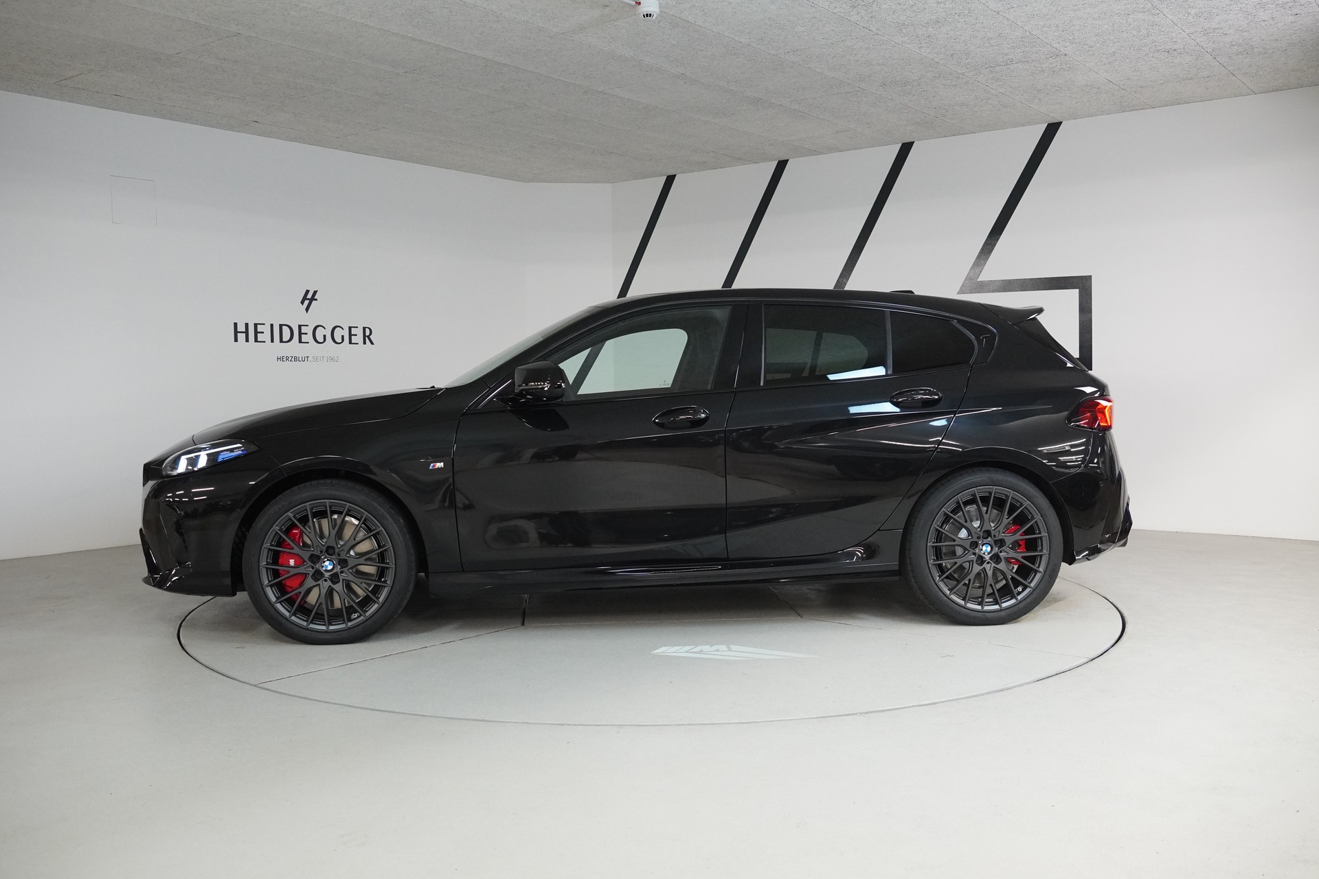 BMW M135 xDrive M Sport Pro-image-3