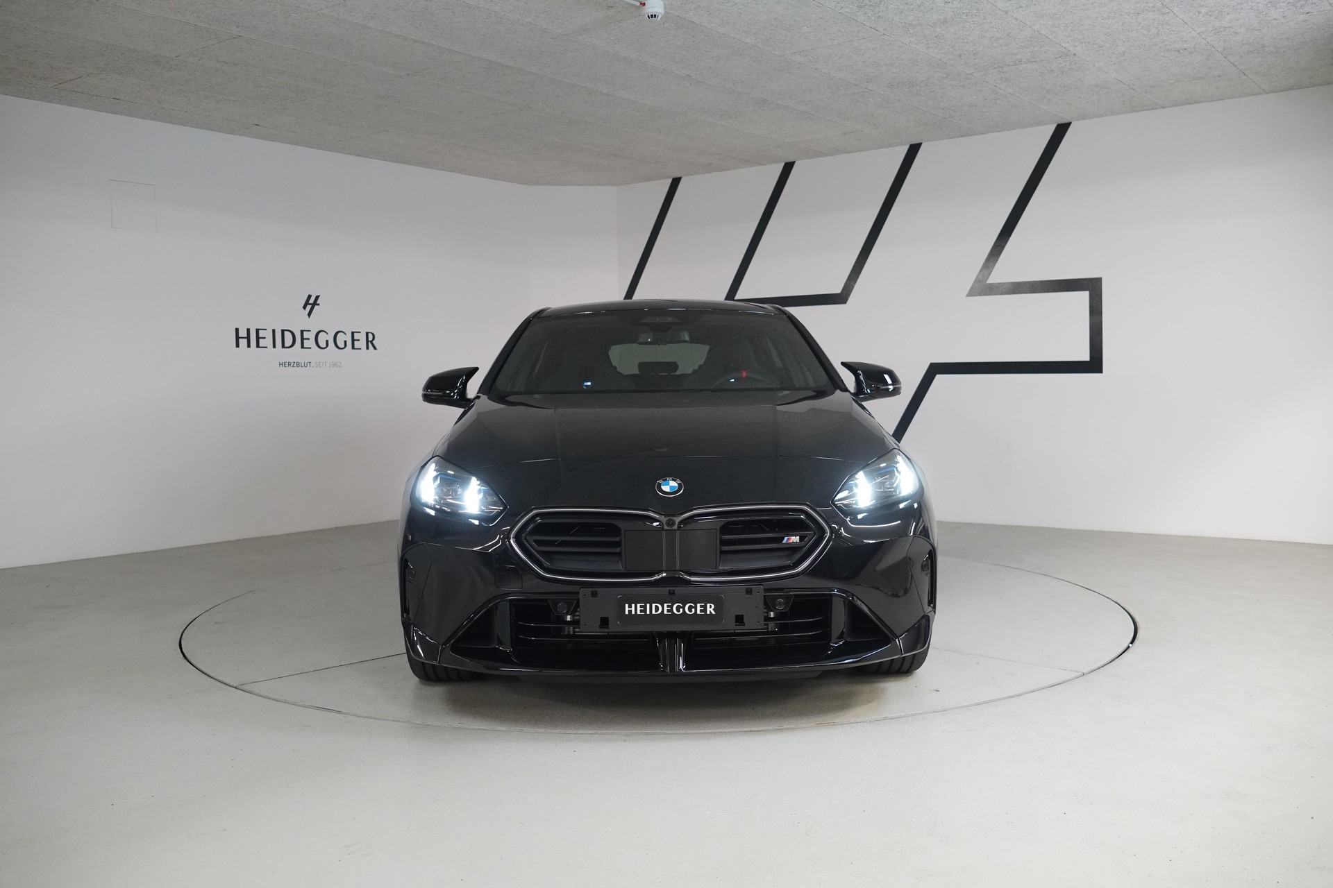 BMW M135 xDrive M Sport Pro-image-1