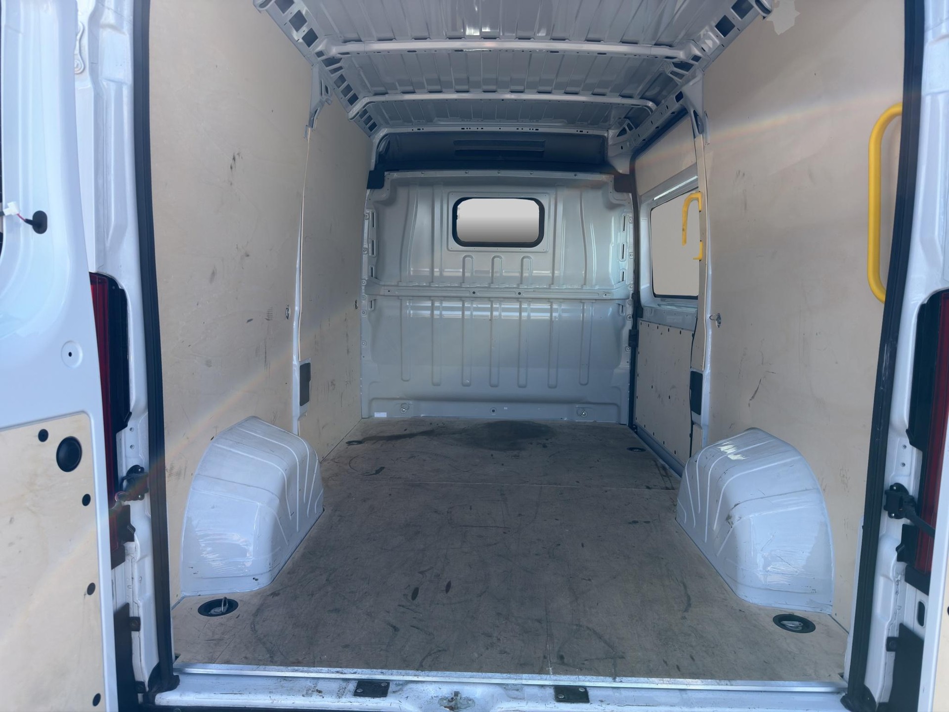 PEUGEOT Boxer Kaw. 435 L2H2 2.2 BlueHDi 165 S/S-image-6