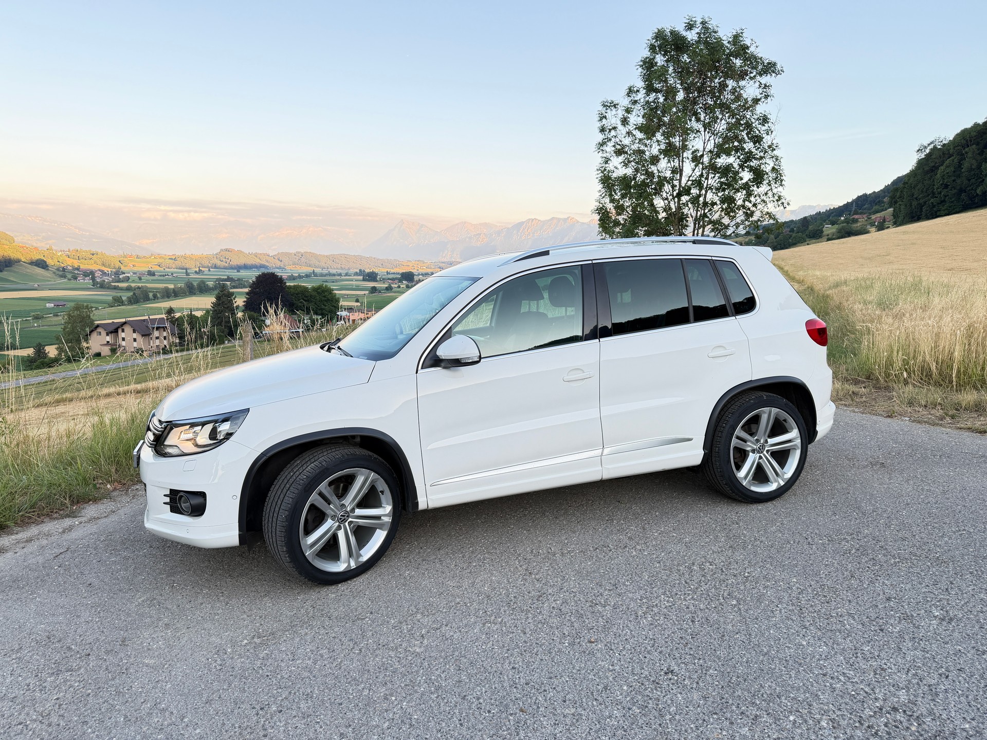 VW R Line-image-0