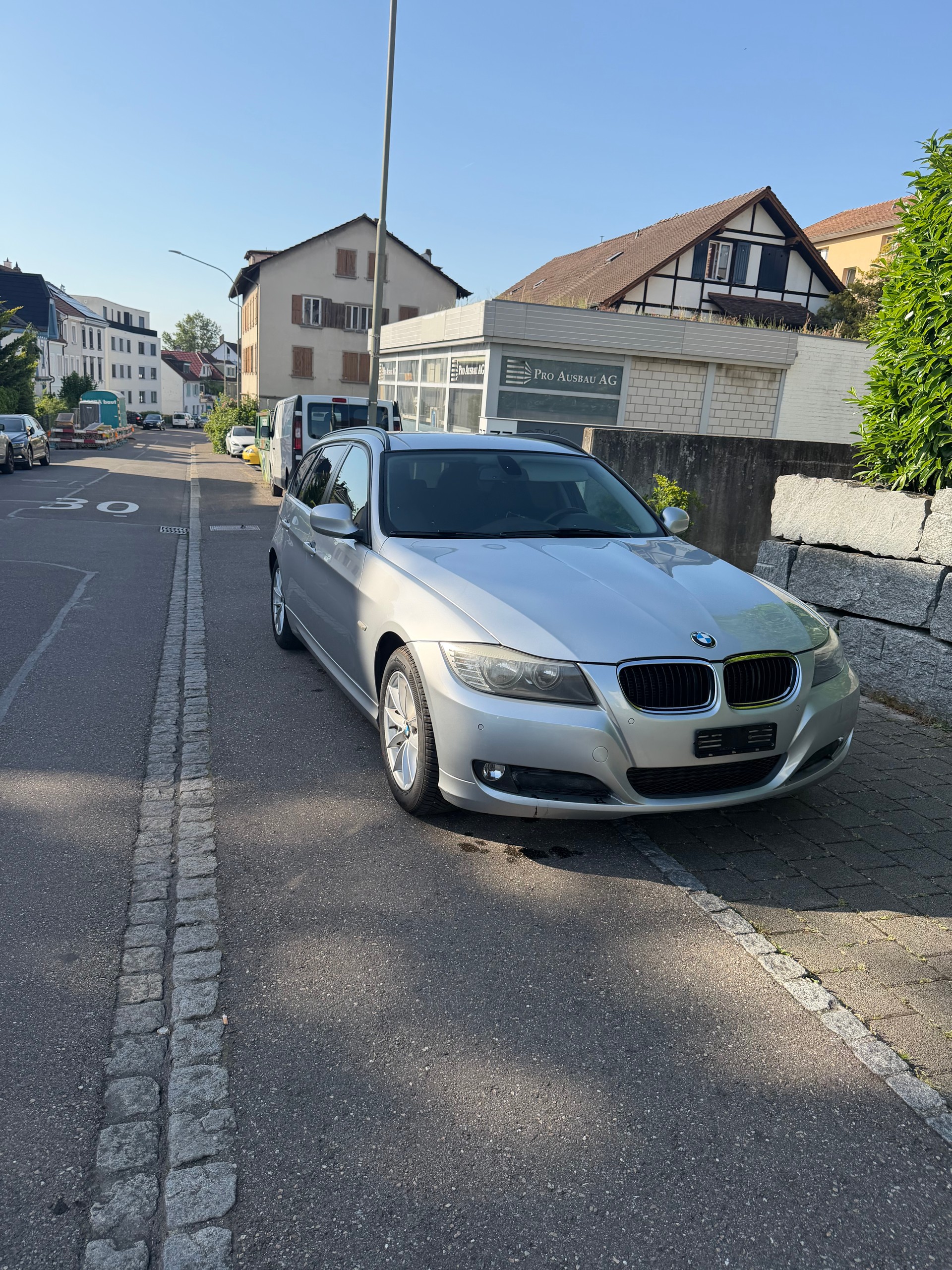 BMW 320d Touring Steptronic-image-0