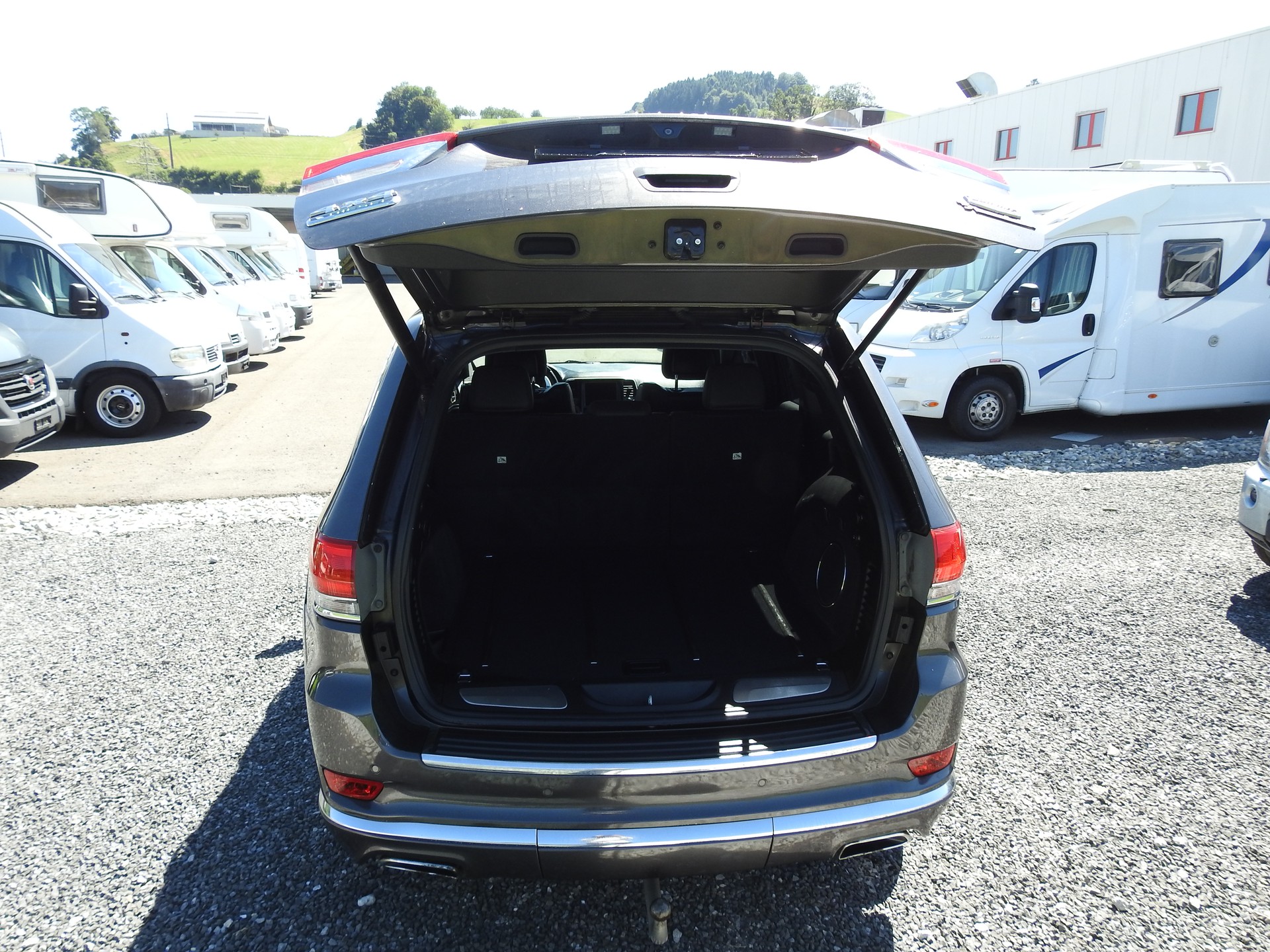JEEP Grand Cherokee 3.0 CRD Summit Automatic-image-9