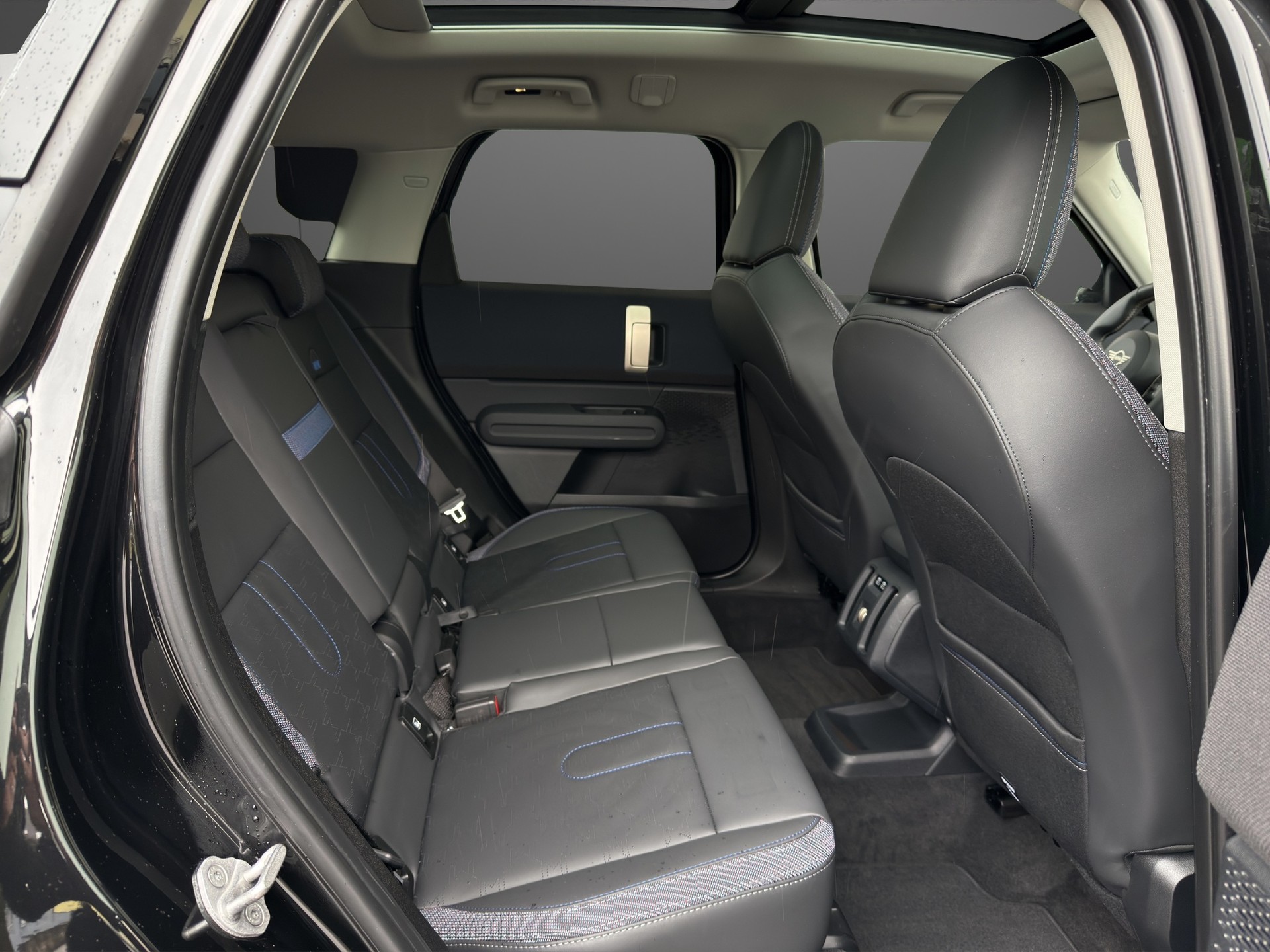 MINI Countryman C-image-9
