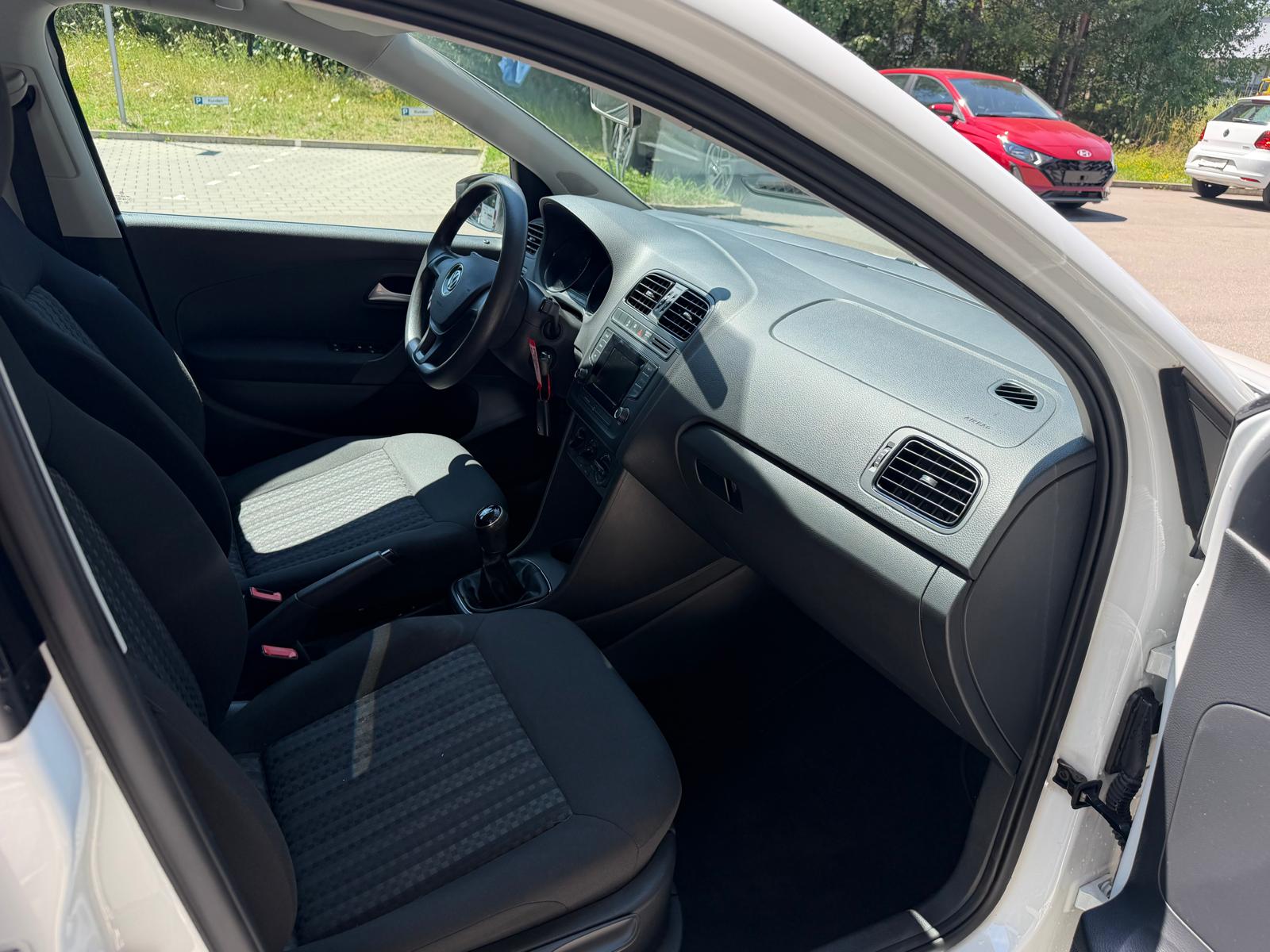 VW Polo 1.0 BMT Trendline-image-9