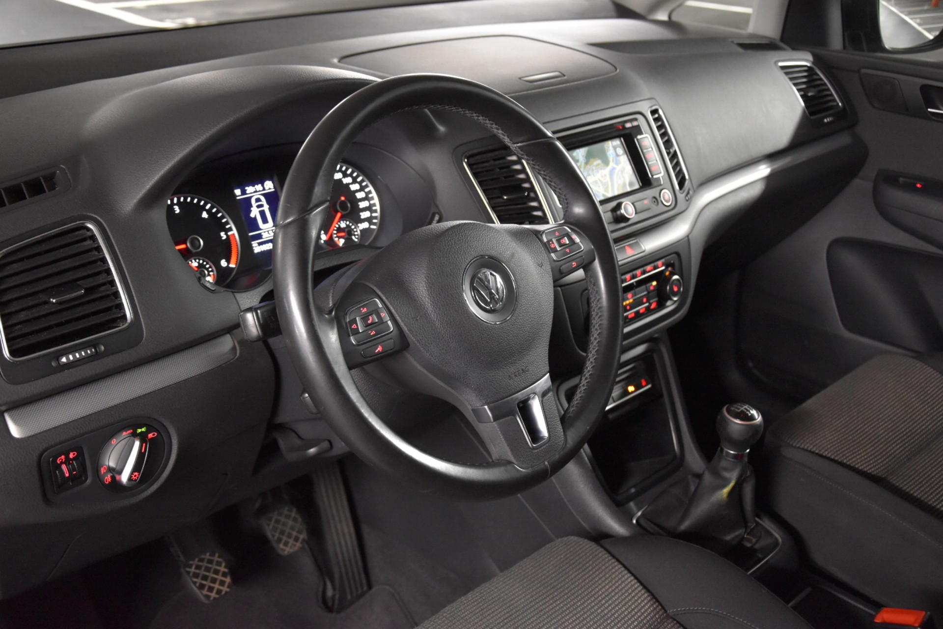 VW Sharan 2.0 TDI BlueMotion Technology Comfortline-image-19