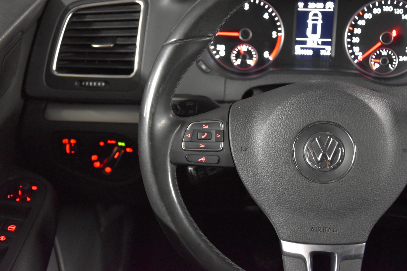 VW Sharan 2.0 TDI BlueMotion Technology Comfortline-image-13