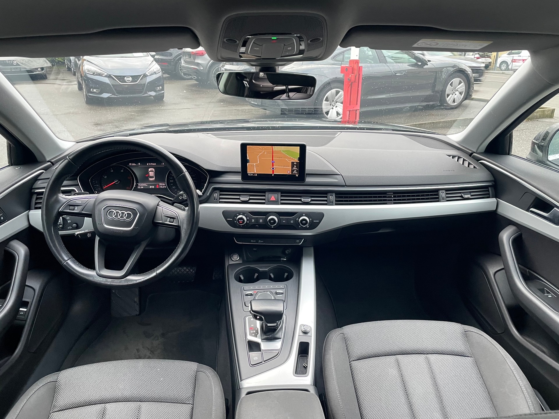 AUDI A4 Limousine 2.0 TDI Design S-tronic-image-4