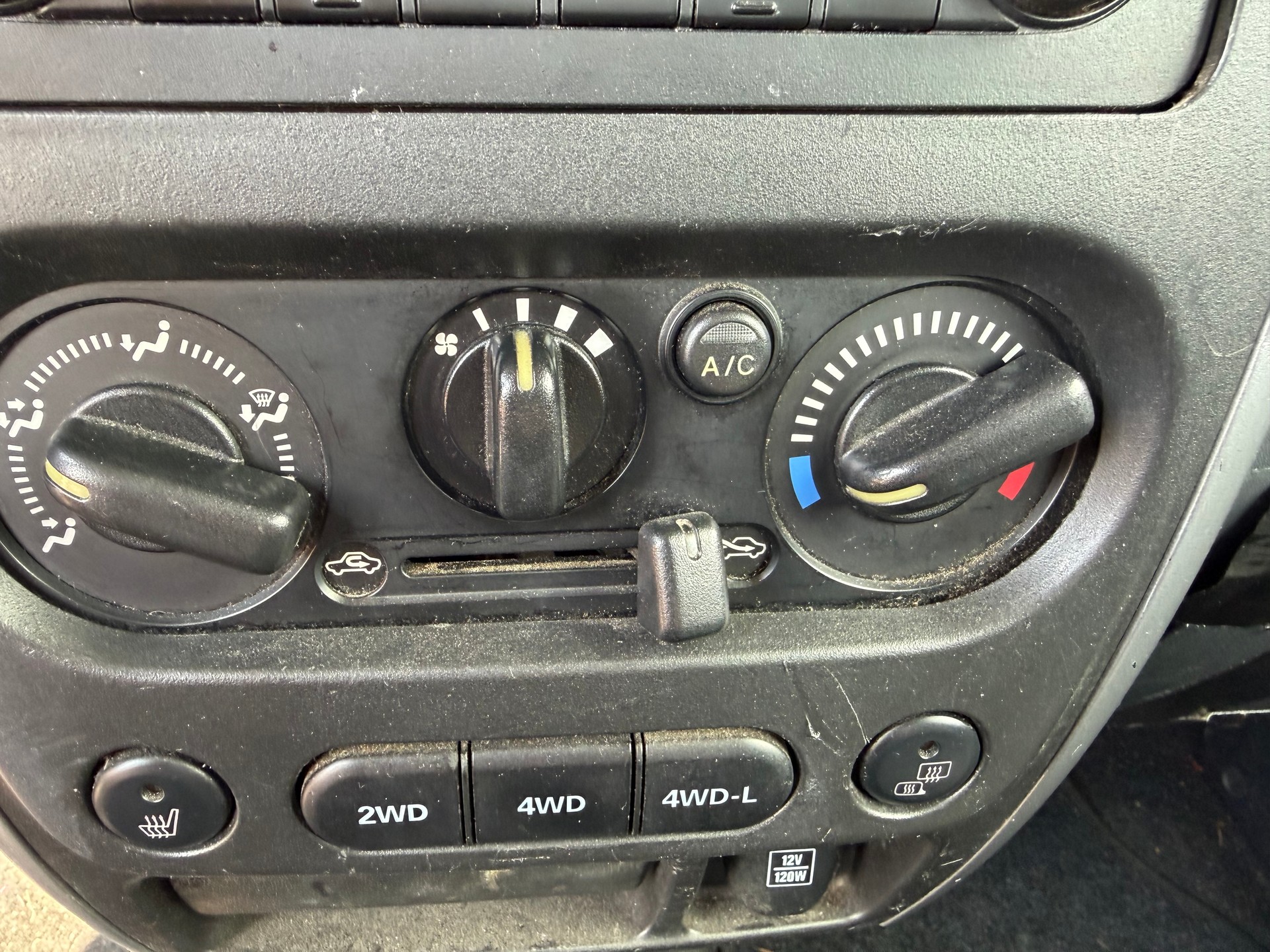 SUZUKI Jimny 1.3 16V GL Top-image-9