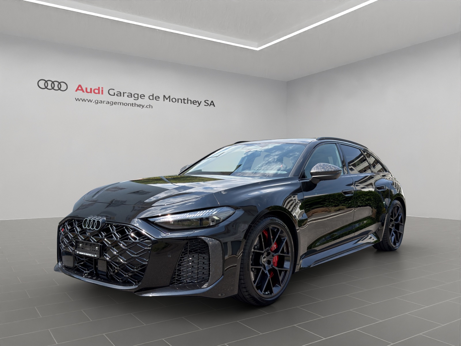 AUDI RS 5 Avant TFSI 470 kW Tiptronic quattro-image-0
