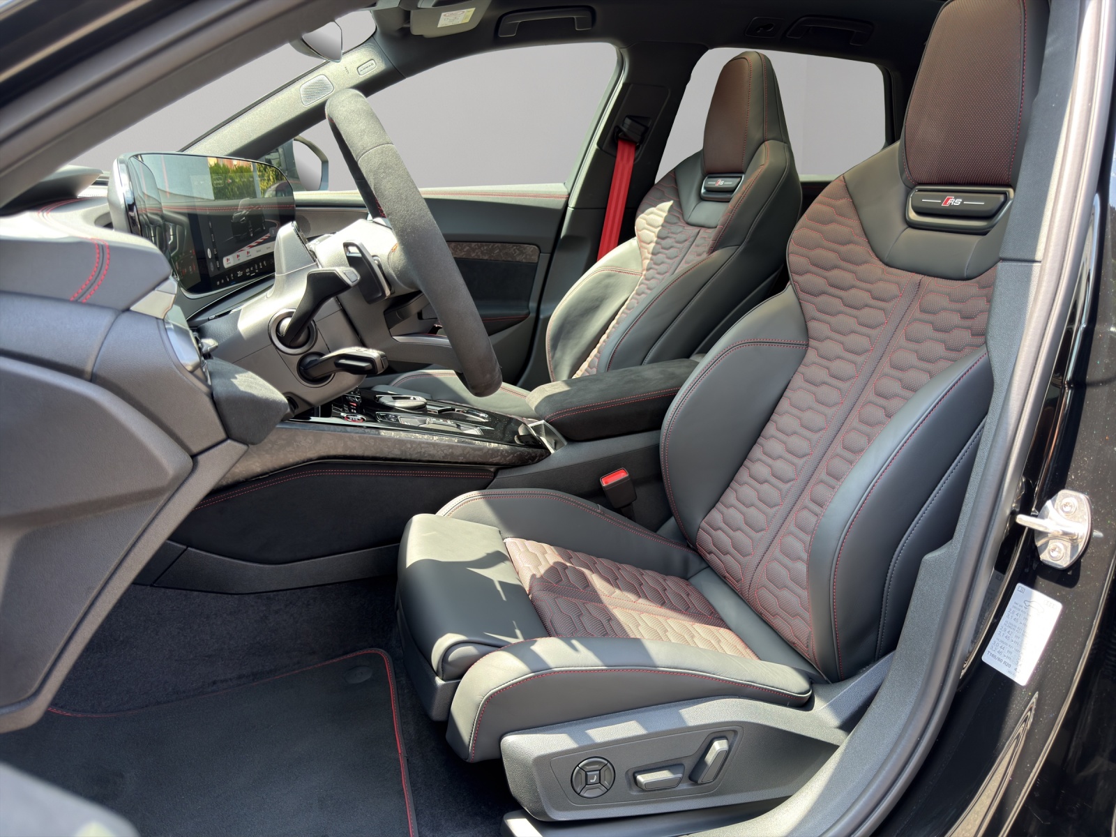 AUDI RS 5 Avant TFSI 470 kW Tiptronic quattro-image-7