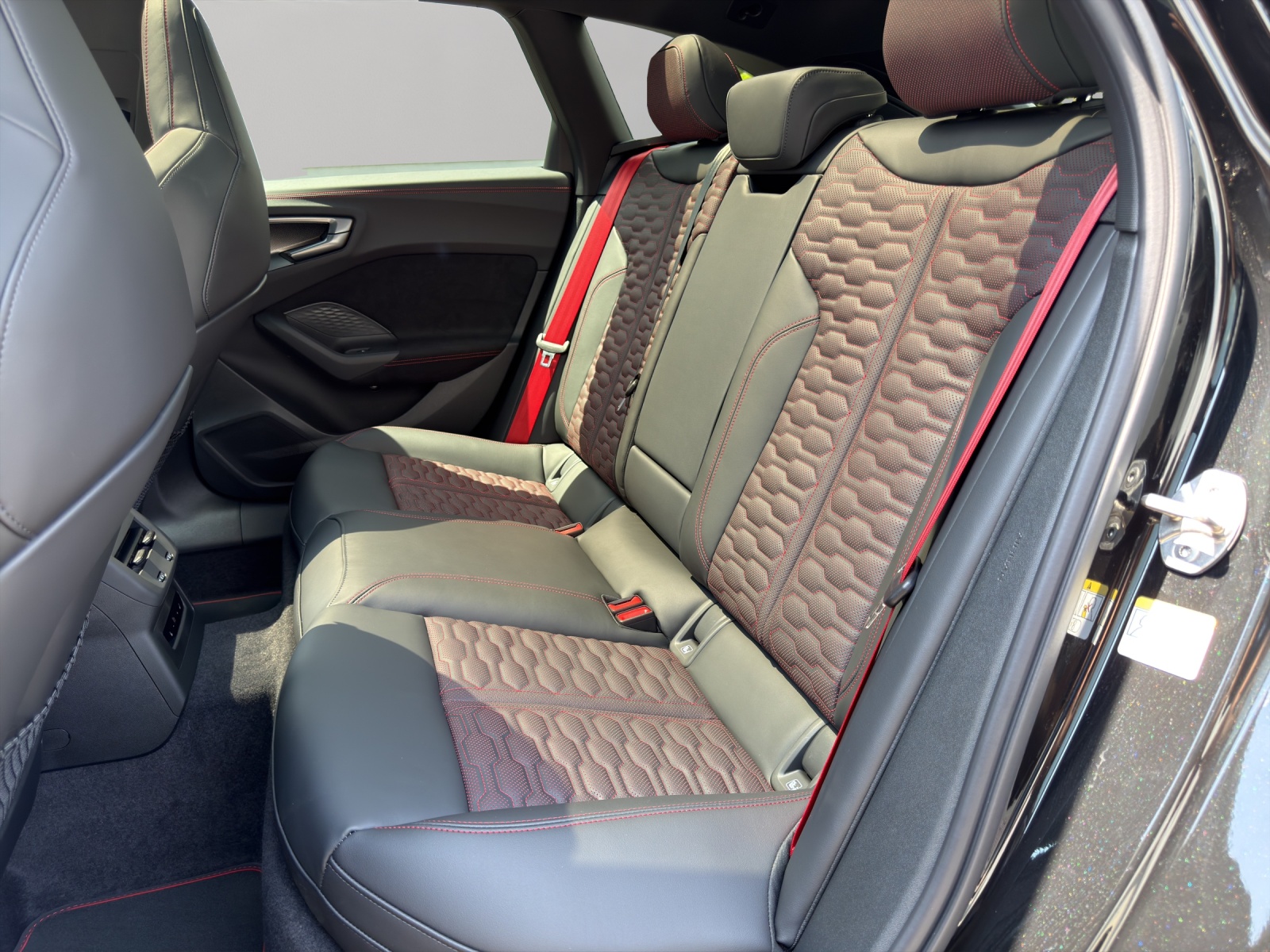 AUDI RS 5 Avant TFSI 470 kW Tiptronic quattro-image-9