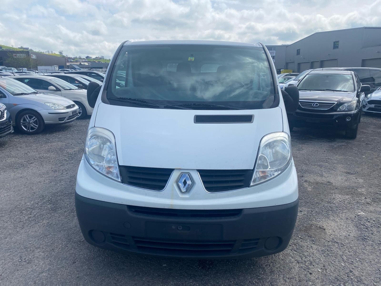RENAULT Trafic 2.0 dCi 115 2.9t L1H1-image-3