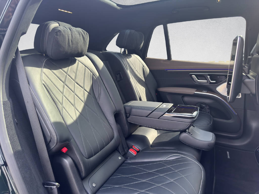 MERCEDES-BENZ EQS 580 SUV Executive Edition AMG Line 4Matic-image-11