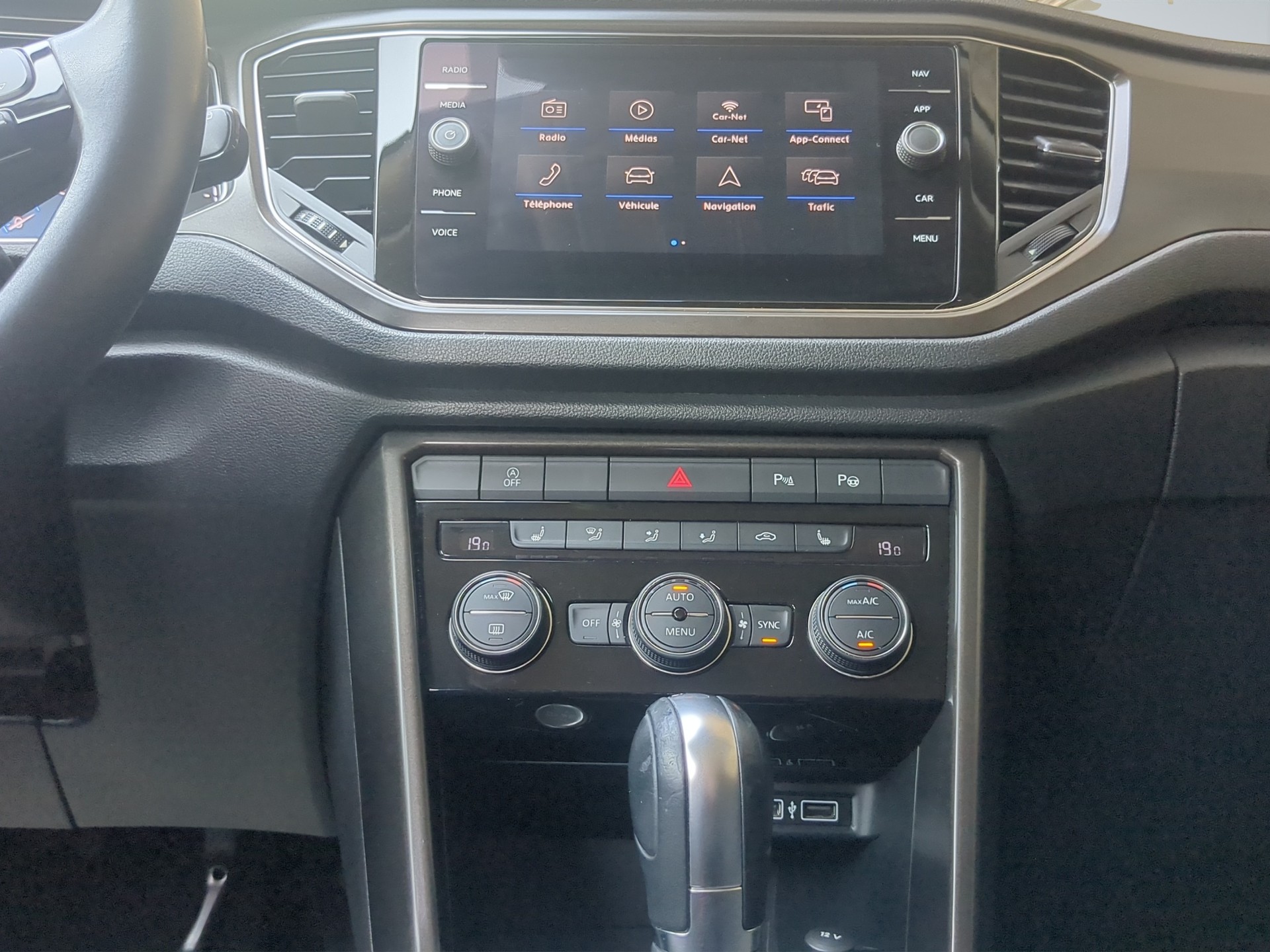 VW T-Roc 2.0 TSI Advance DSG 4Motion-image-10