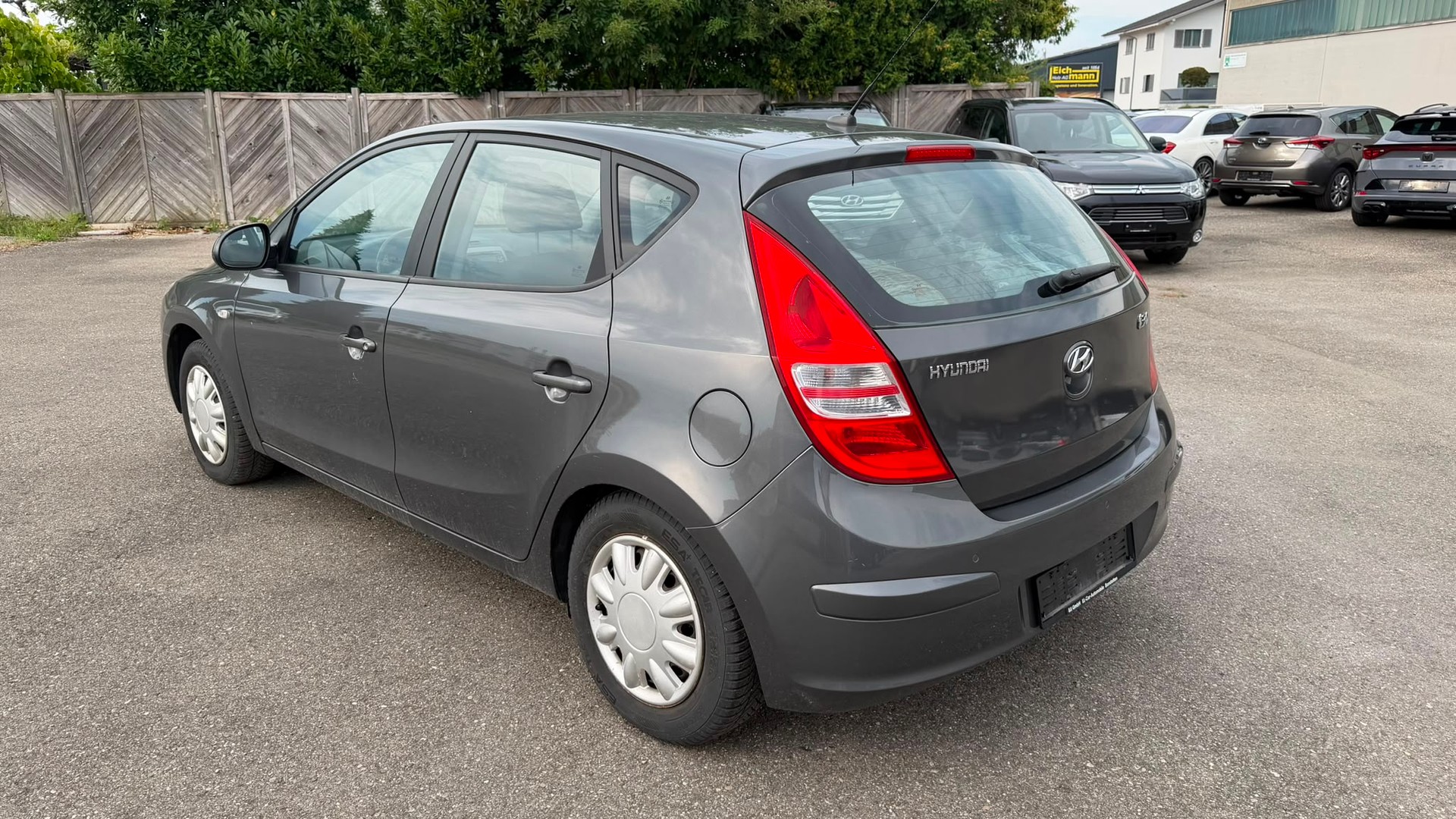 HYUNDAI i30 2.0 Premium Automatic-image-6
