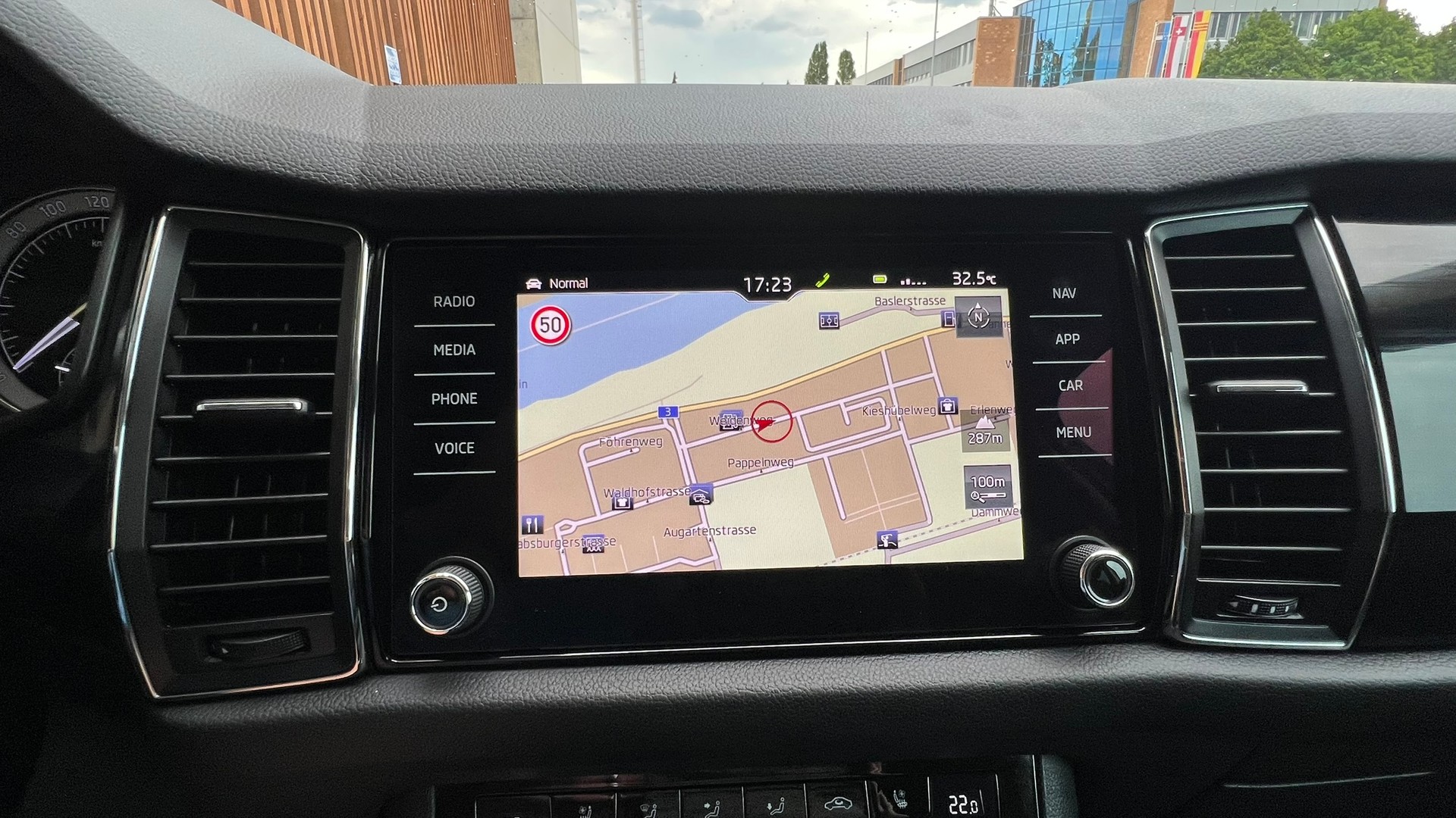 SKODA KODIAQ 2.0 TDI CR STYLE 4x4 DSG l 190 PS-image-21