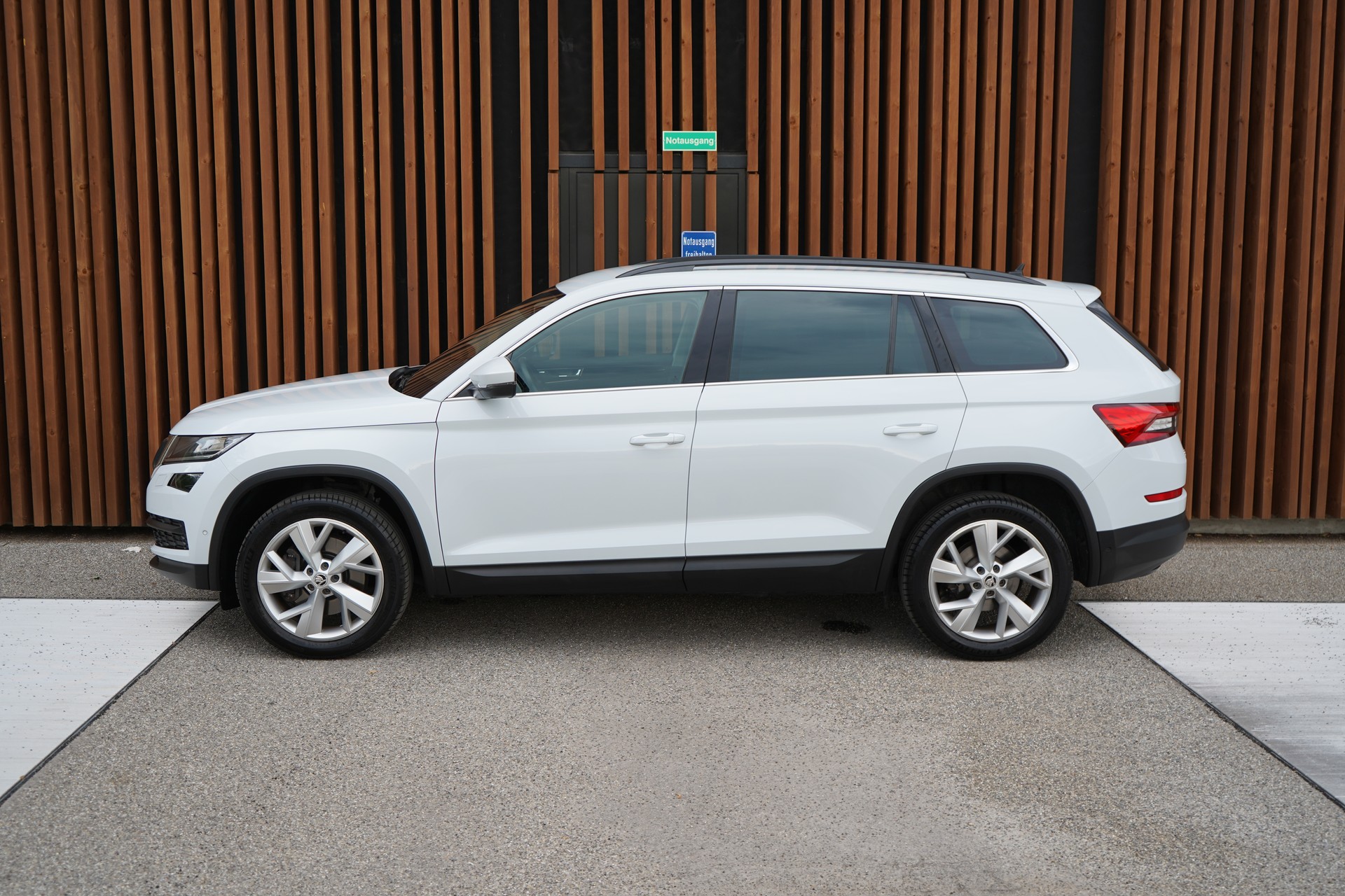 SKODA KODIAQ 2.0 TDI CR STYLE 4x4 DSG l 190 PS-image-5