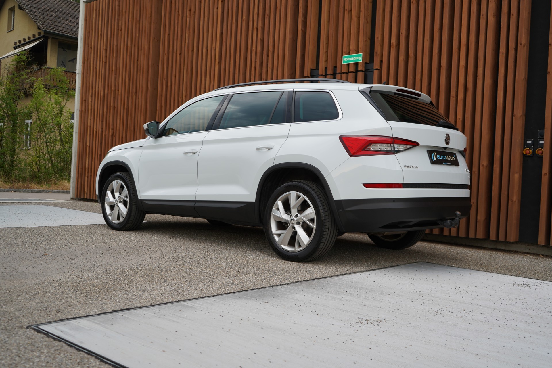 SKODA KODIAQ 2.0 TDI CR STYLE 4x4 DSG l 190 PS-image-7