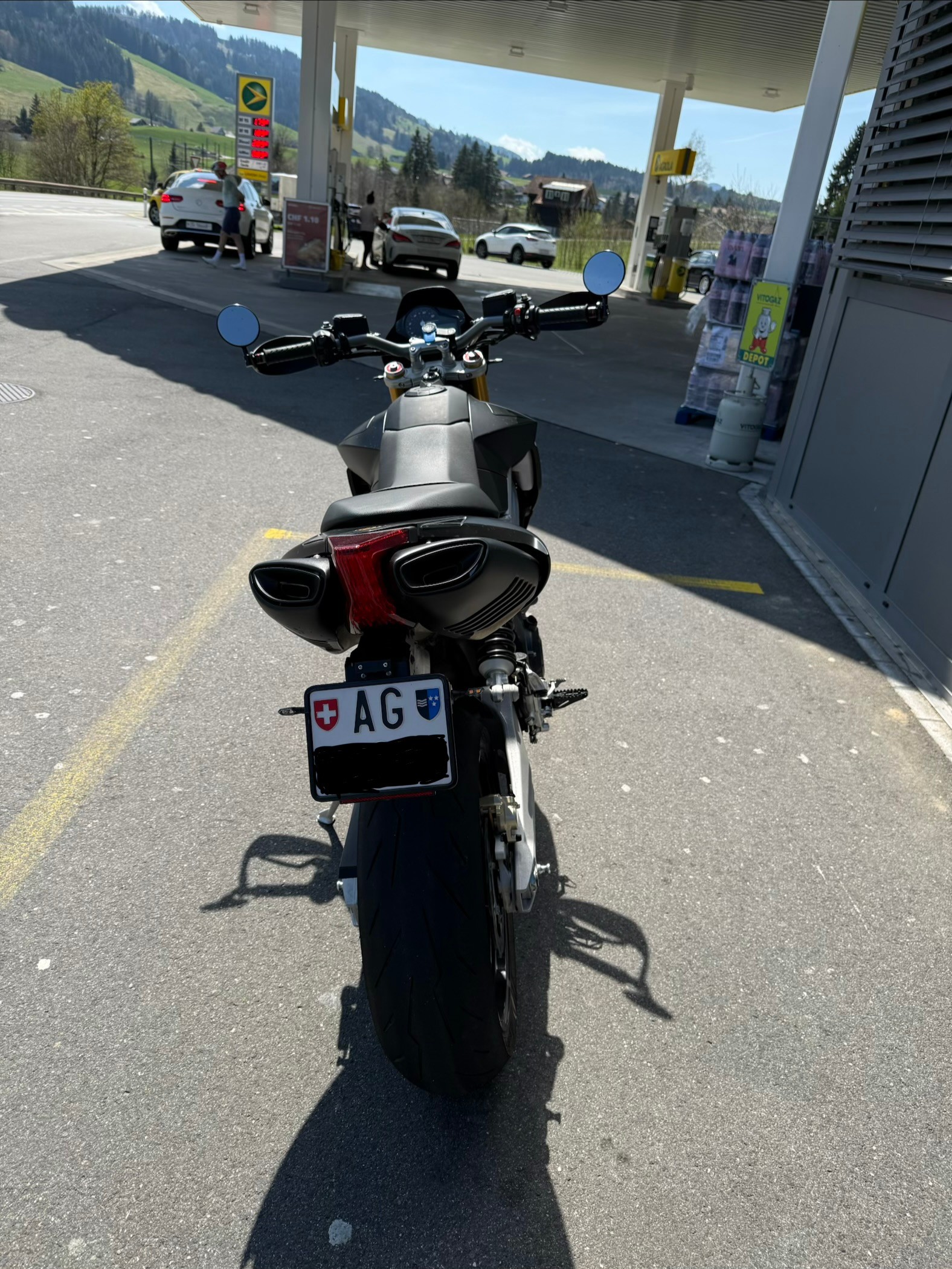 APRILIA Dorsoduro SMV 750-image-2