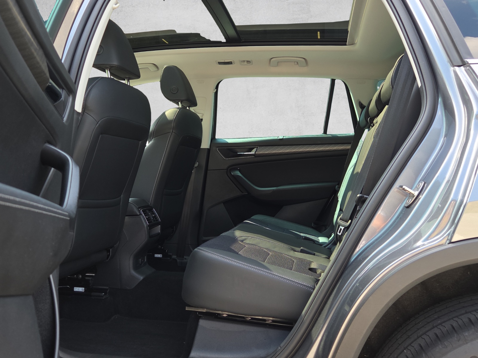 SKODA Kodiaq 2.0 TSI 4x4 Style-image-9