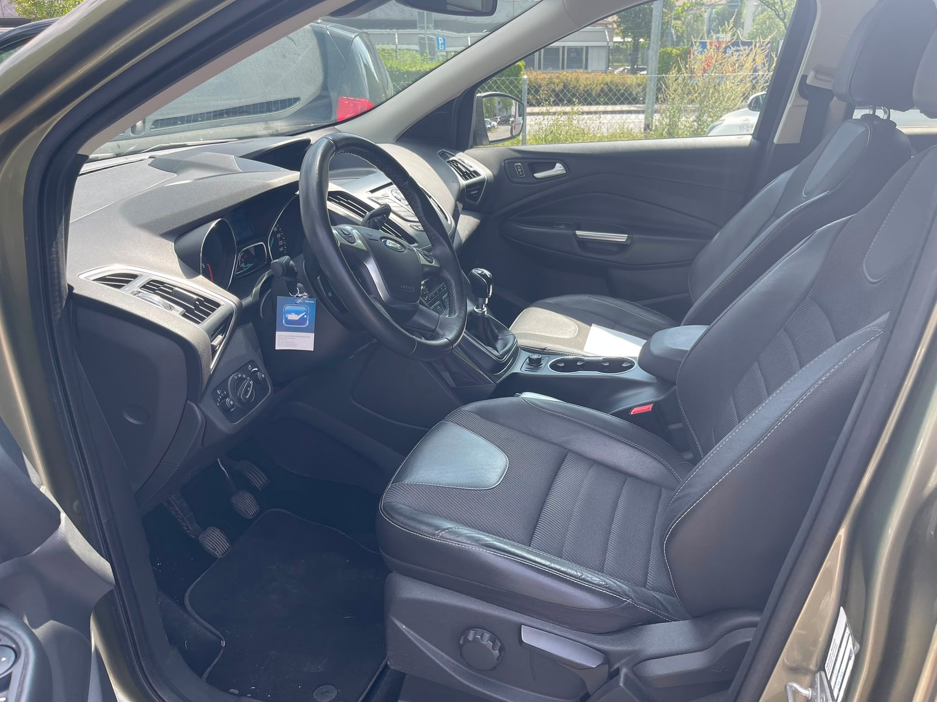 FORD Kuga 2.0 TDCi 4WD-image-4