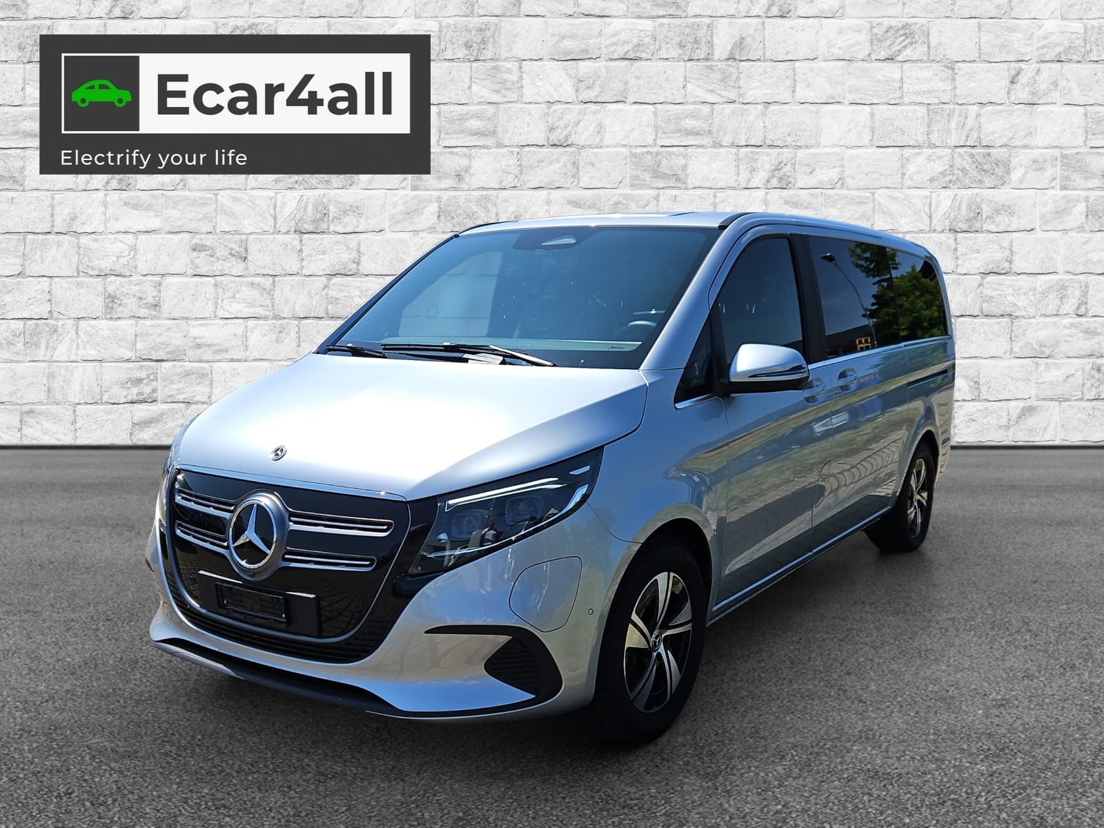 MERCEDES-BENZ EQV 300 lang-image-0
