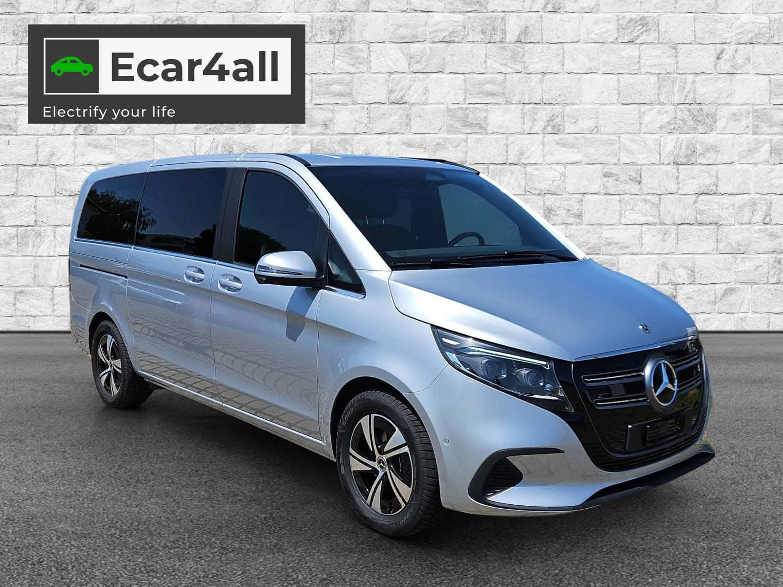 MERCEDES-BENZ EQV 300 lang-image-2