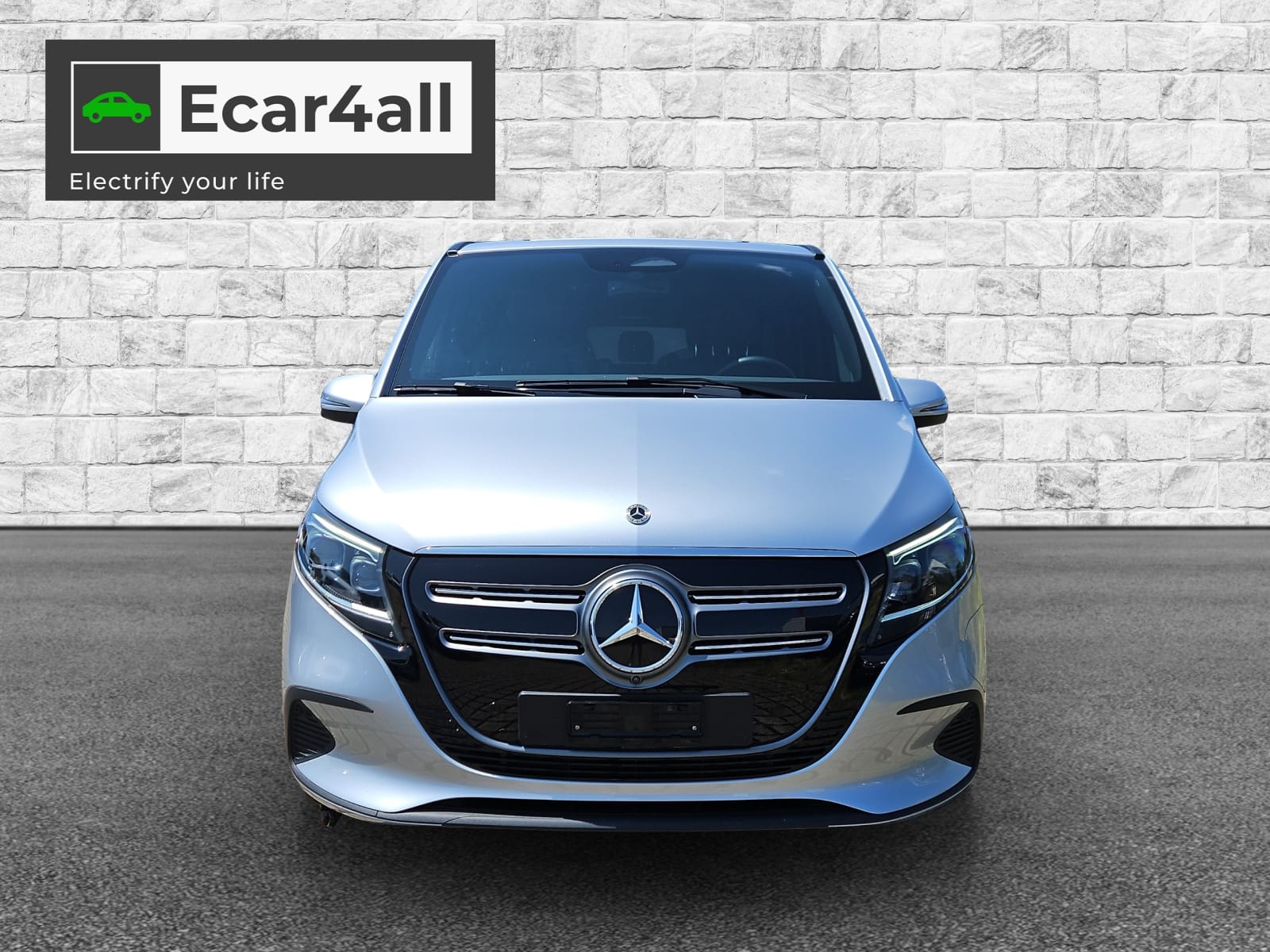 MERCEDES-BENZ EQV 300 lang-image-1