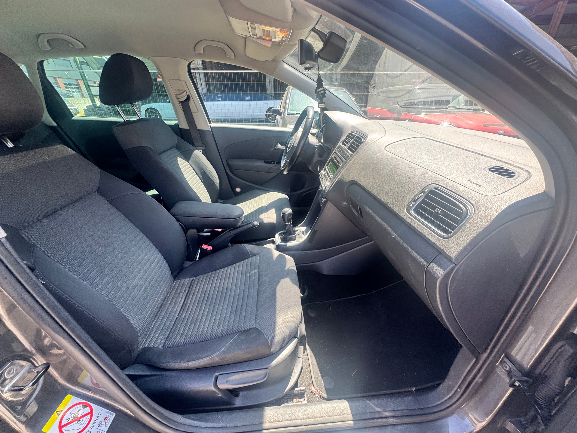 VW Polo 1.2 TSI BlueMotion Technology Comfortline-image-8