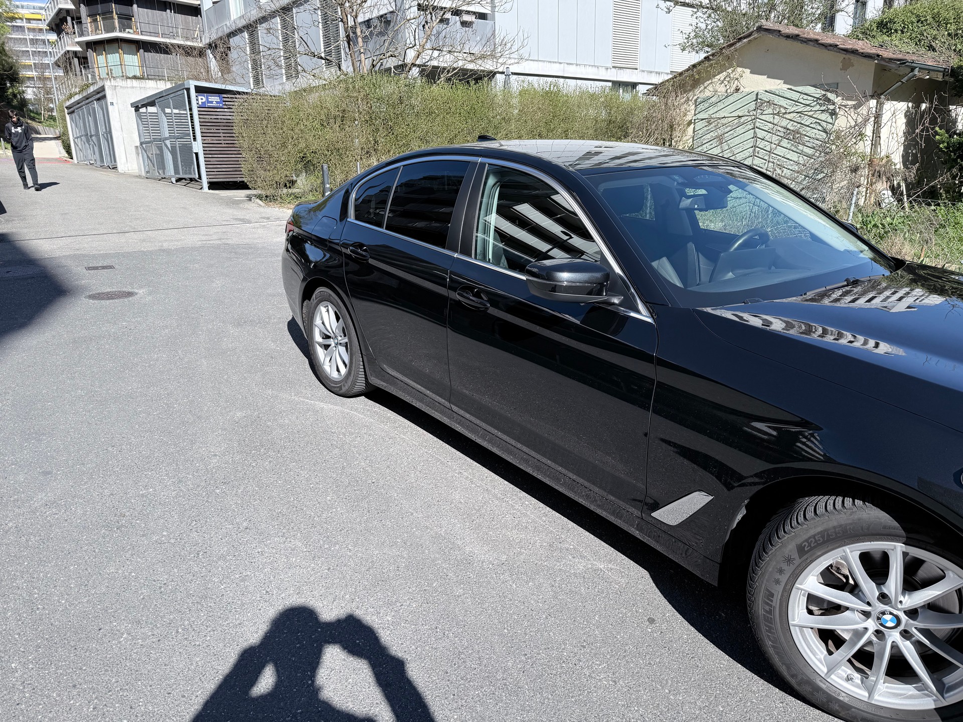 BMW 520d xDrive-image-2