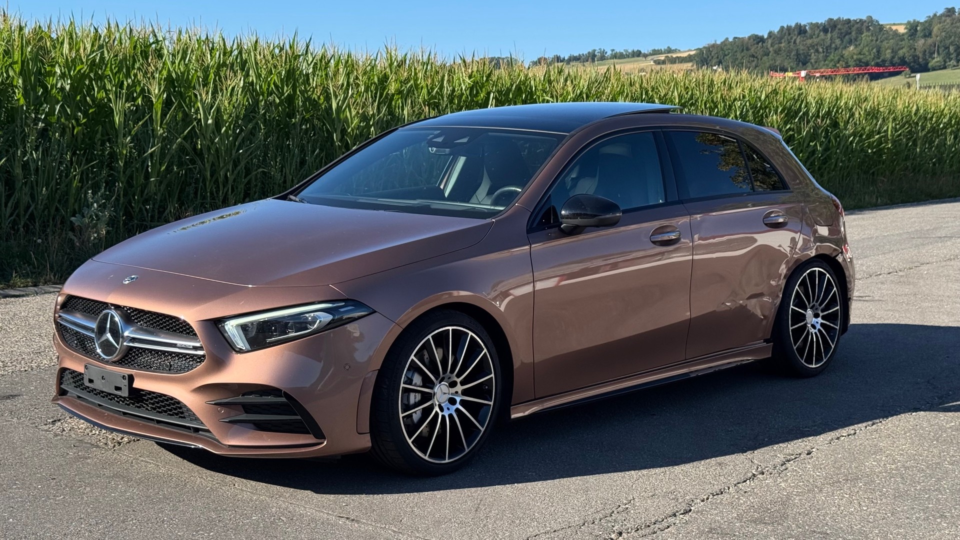 MERCEDES-BENZ A 35 AMG 4Matic Speedshift-image-6
