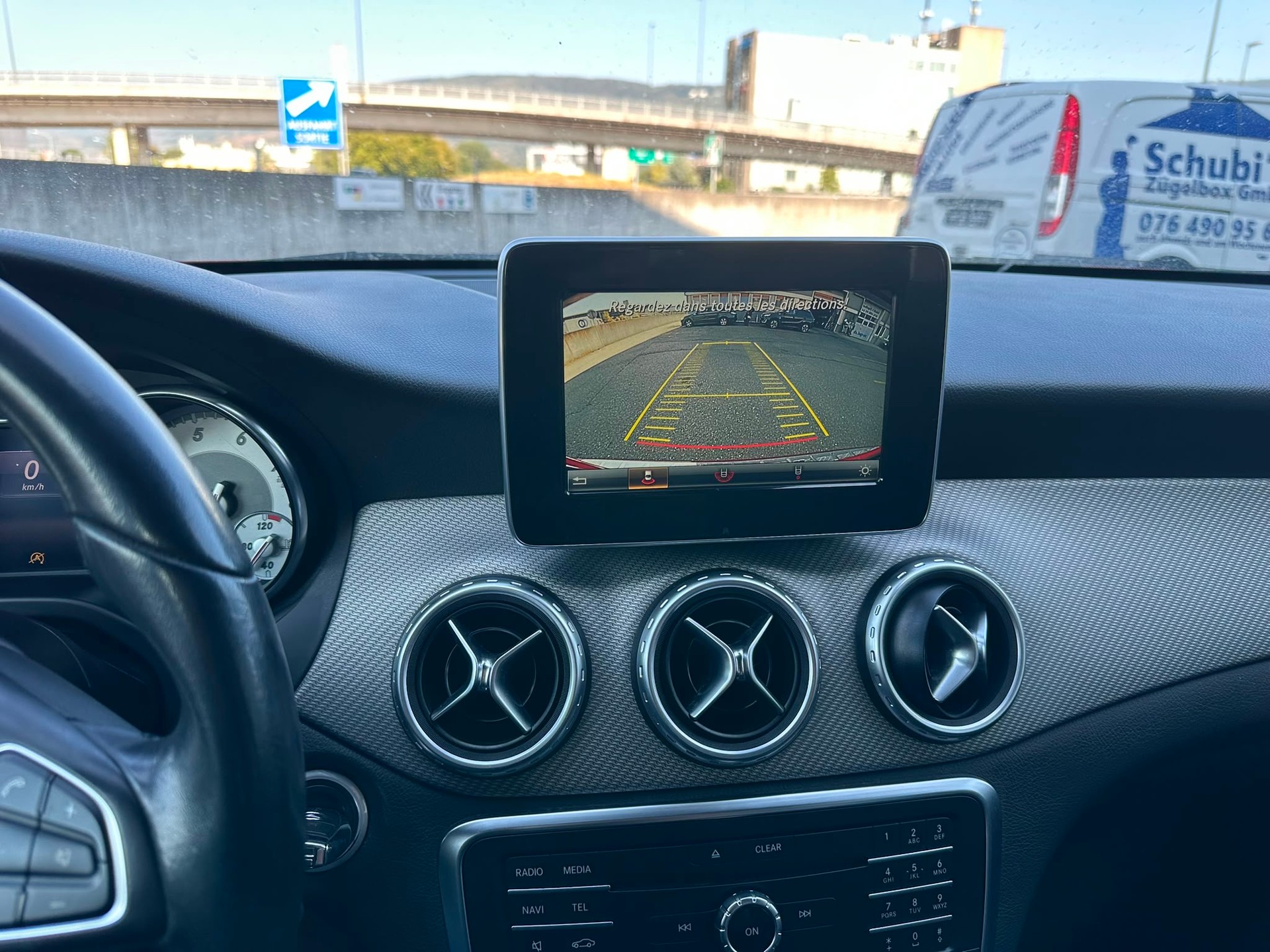 MERCEDES-BENZ GLA 250 Style-image-11