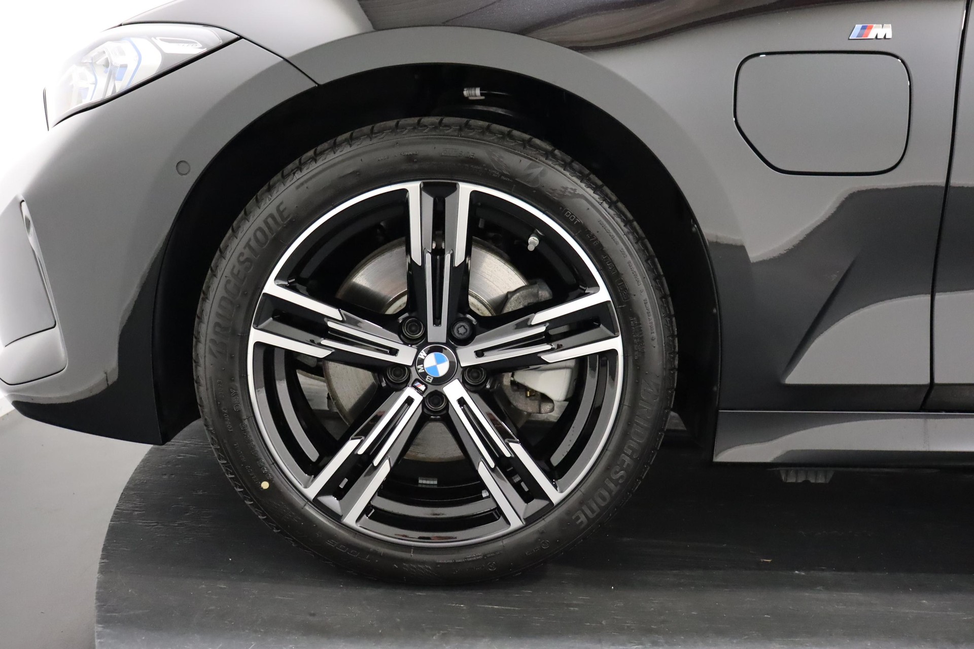 BMW 330e xDrive SAG Touring-image-6