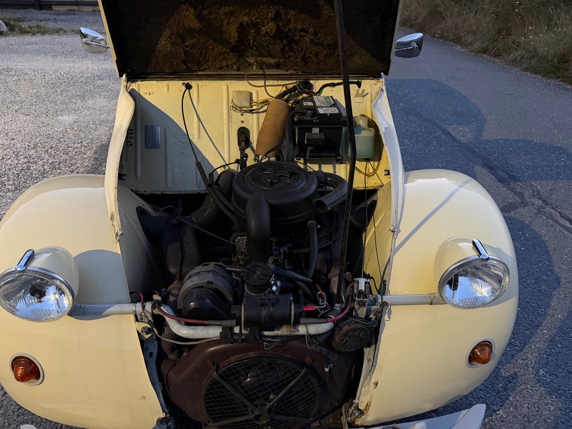 CITROEN 2CV6 Spécial (Club)-image-13