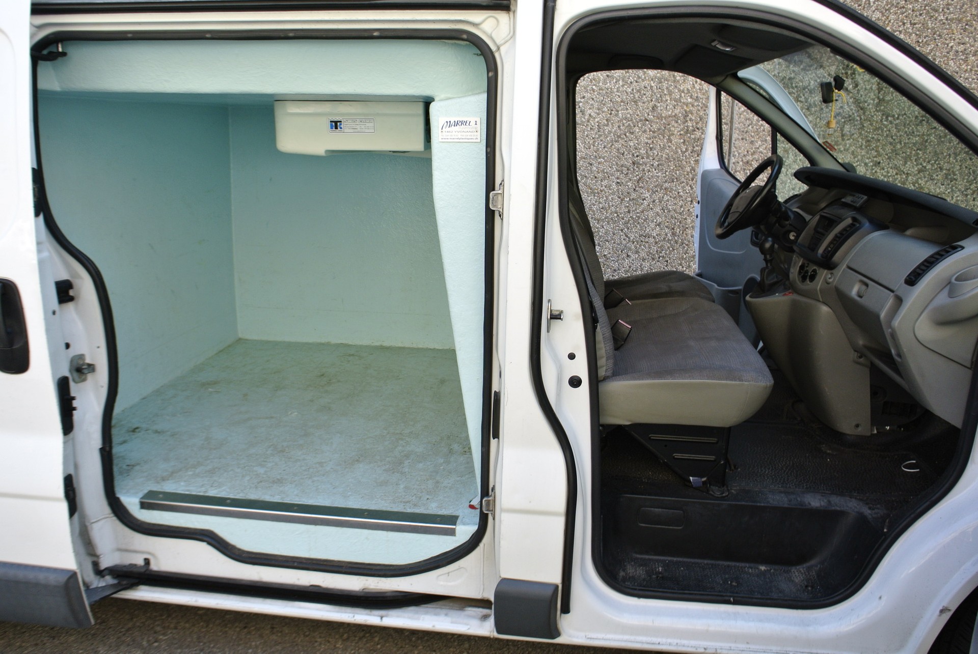 RENAULT Trafic 2.0 dCi 115 2.9t L2H1-image-6